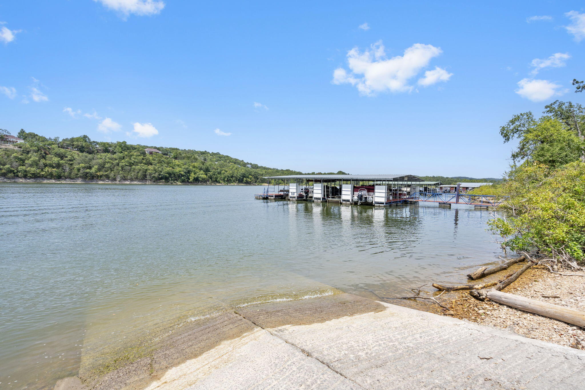 Photo 6 - Residential for sale – 488  Hunt Club Circle  Galena, MO