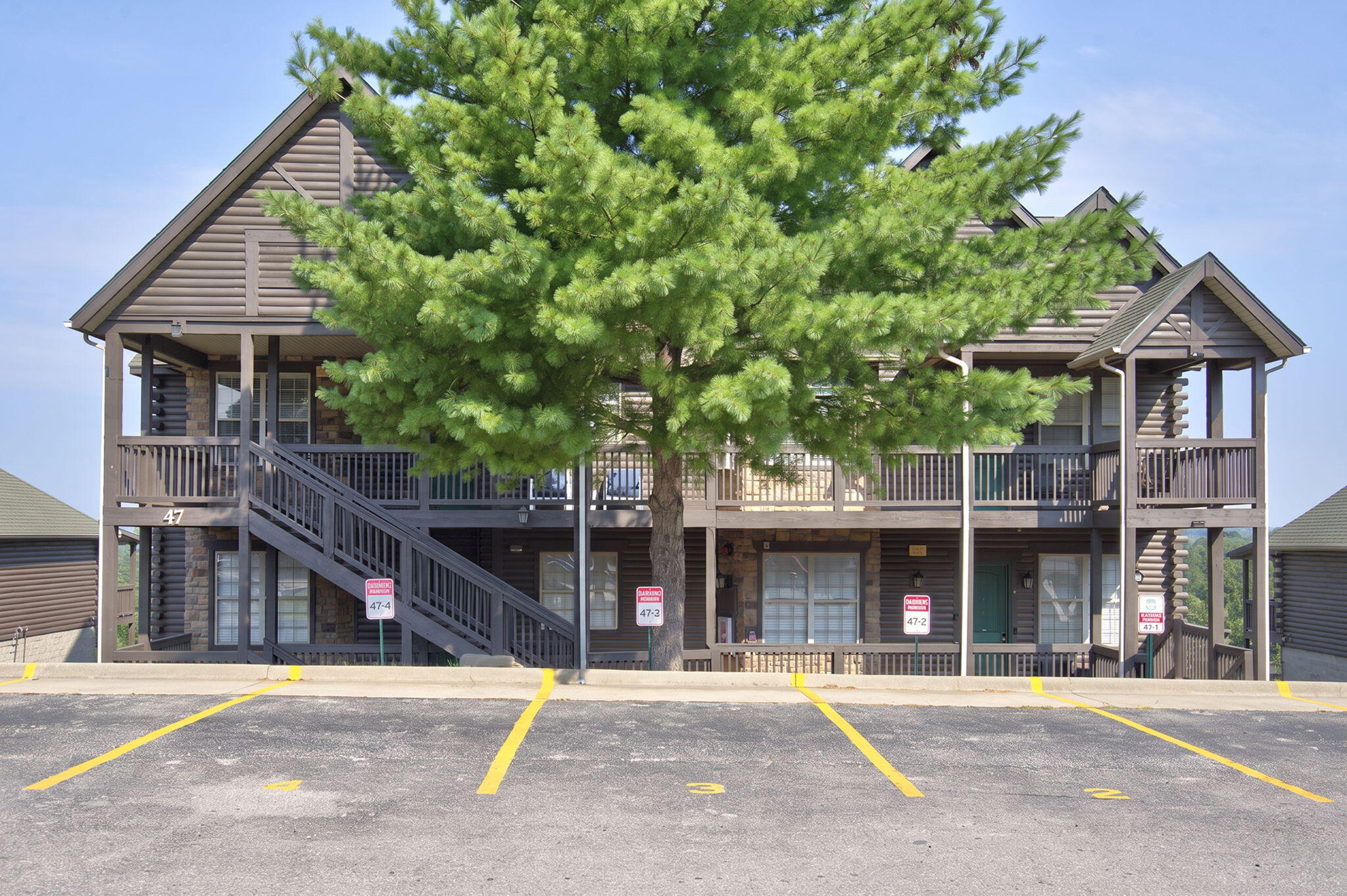 Photo 3 - Residential for sale – 47-3  Songbird Circle  Branson, MO