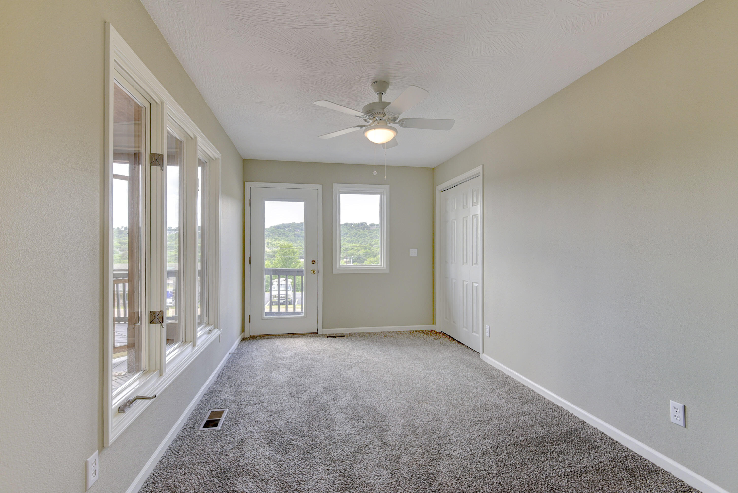 Photo 23 - Residential Lease for sale – 4  Kissee Avenue  Kimberling City, MO