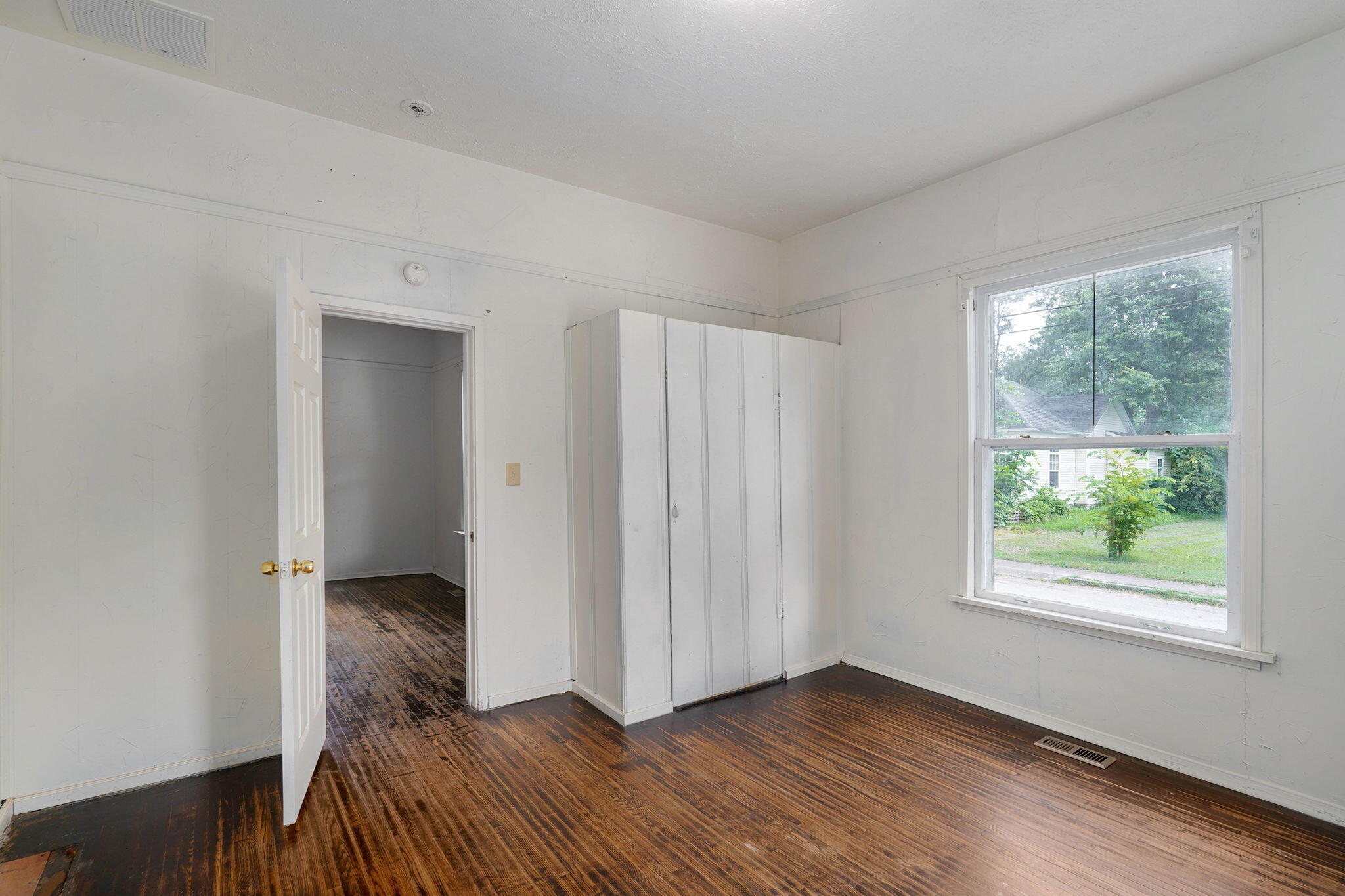Photo 9 - Residential for sale – 521 W Harrison Street  Springfield, MO