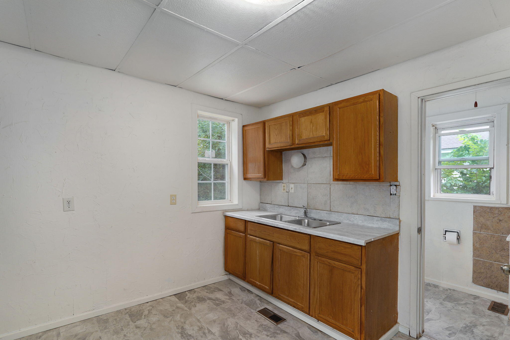 Photo 10 - Residential for sale – 521 W Harrison Street  Springfield, MO