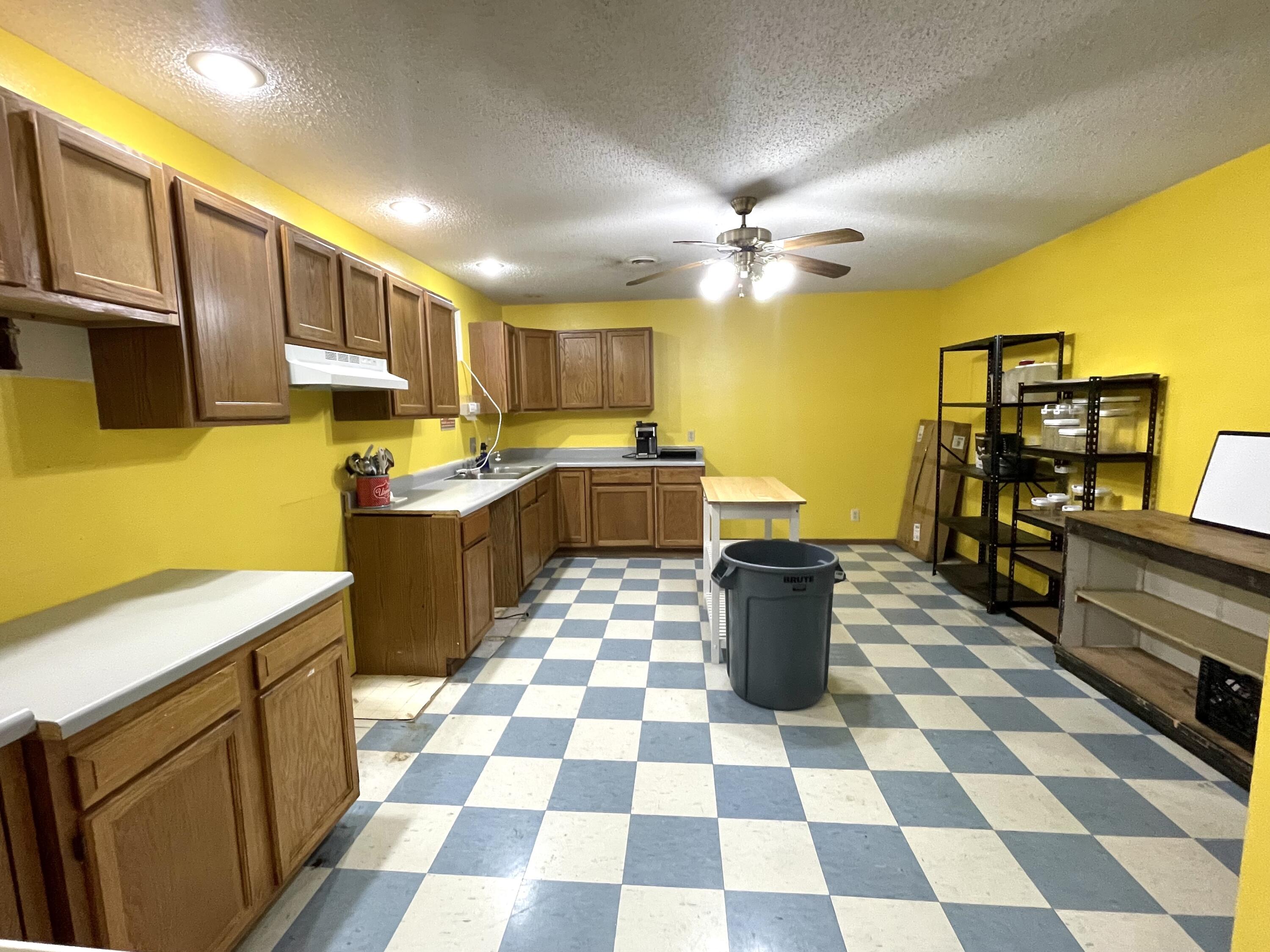 Photo 25 - Residential for sale – 707 S Hemphill Street  Crane, MO