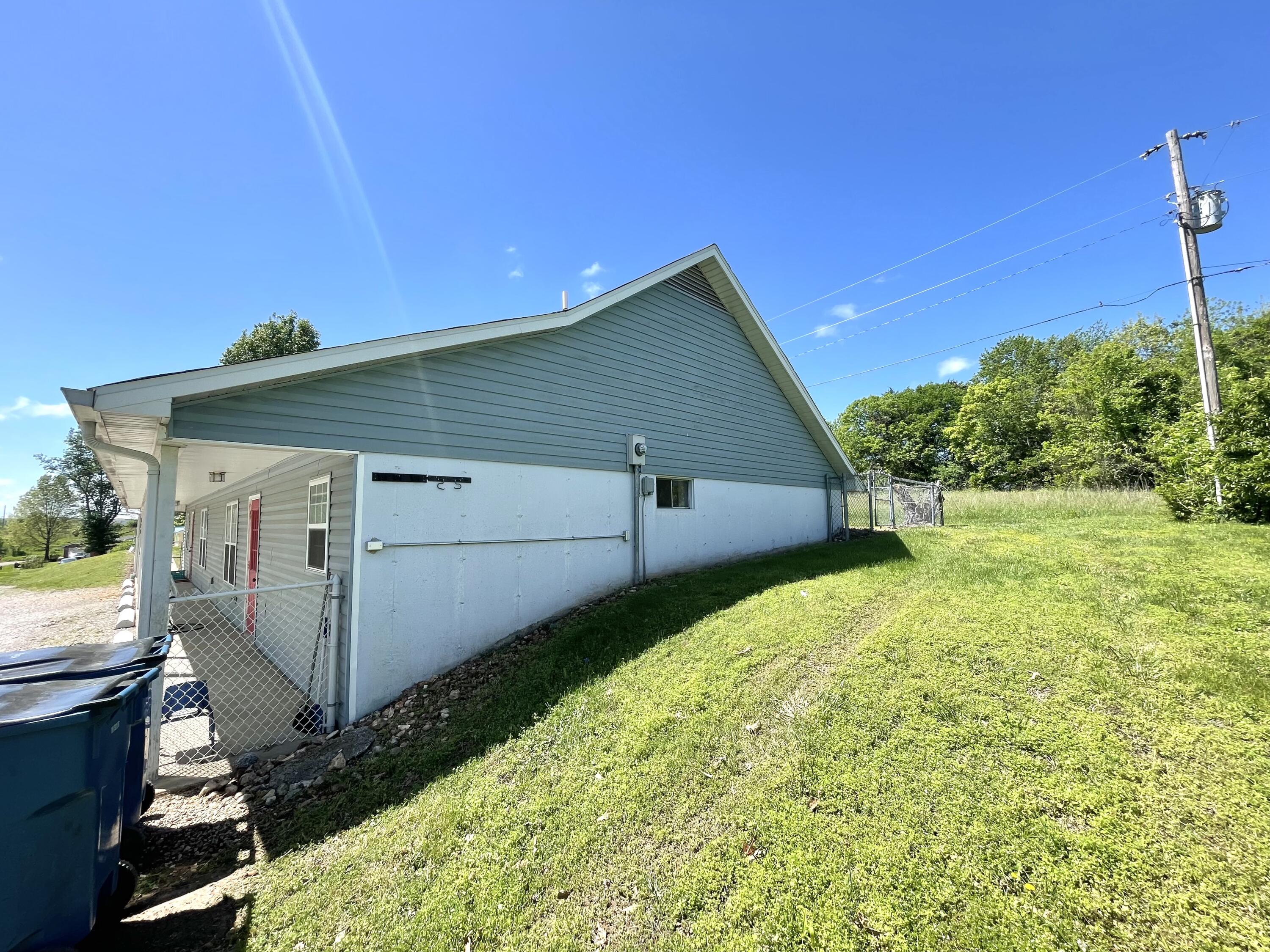 Photo 5 - Residential for sale – 707 S Hemphill Street  Crane, MO