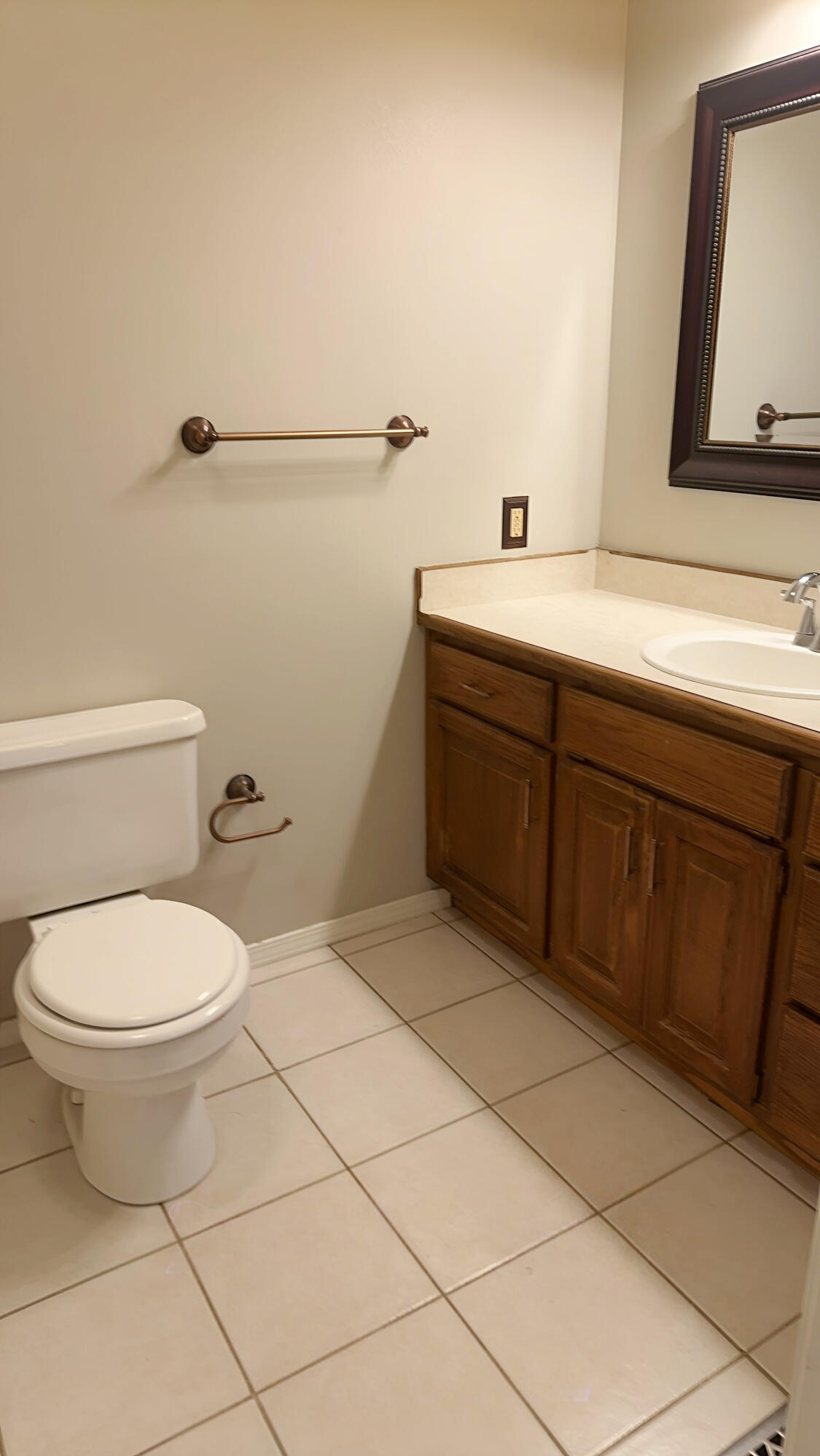 Photo 10 - Residential for sale – 204 N Maplecrest Drive  Nixa, MO