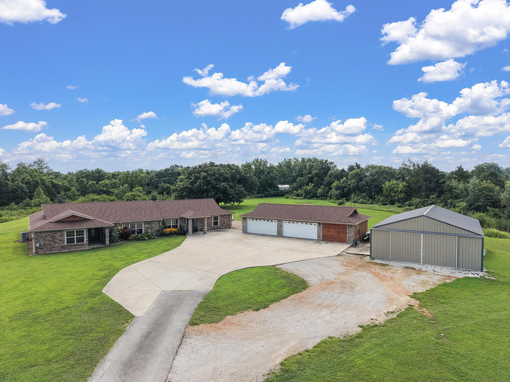 Photo 19 - Residential Income for sale – 19824  State Highway 112   Cassville, MO