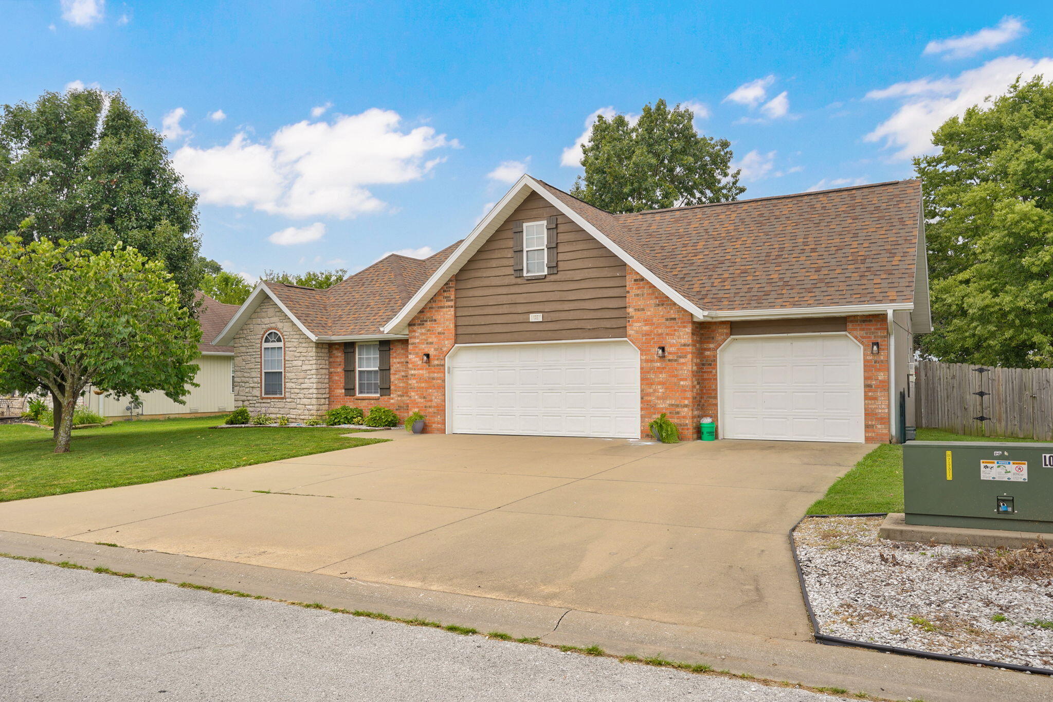 Photo 2 - Residential for sale – 5103 N 10th Avenue  Ozark, MO