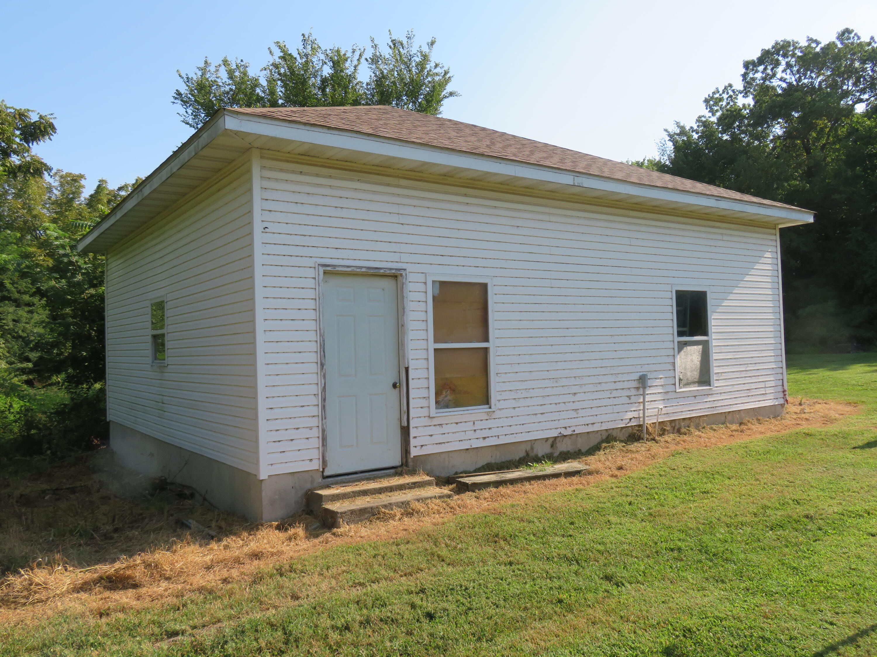 Photo 34 - Residential for sale – 411 E 330th Road  Humansville, MO