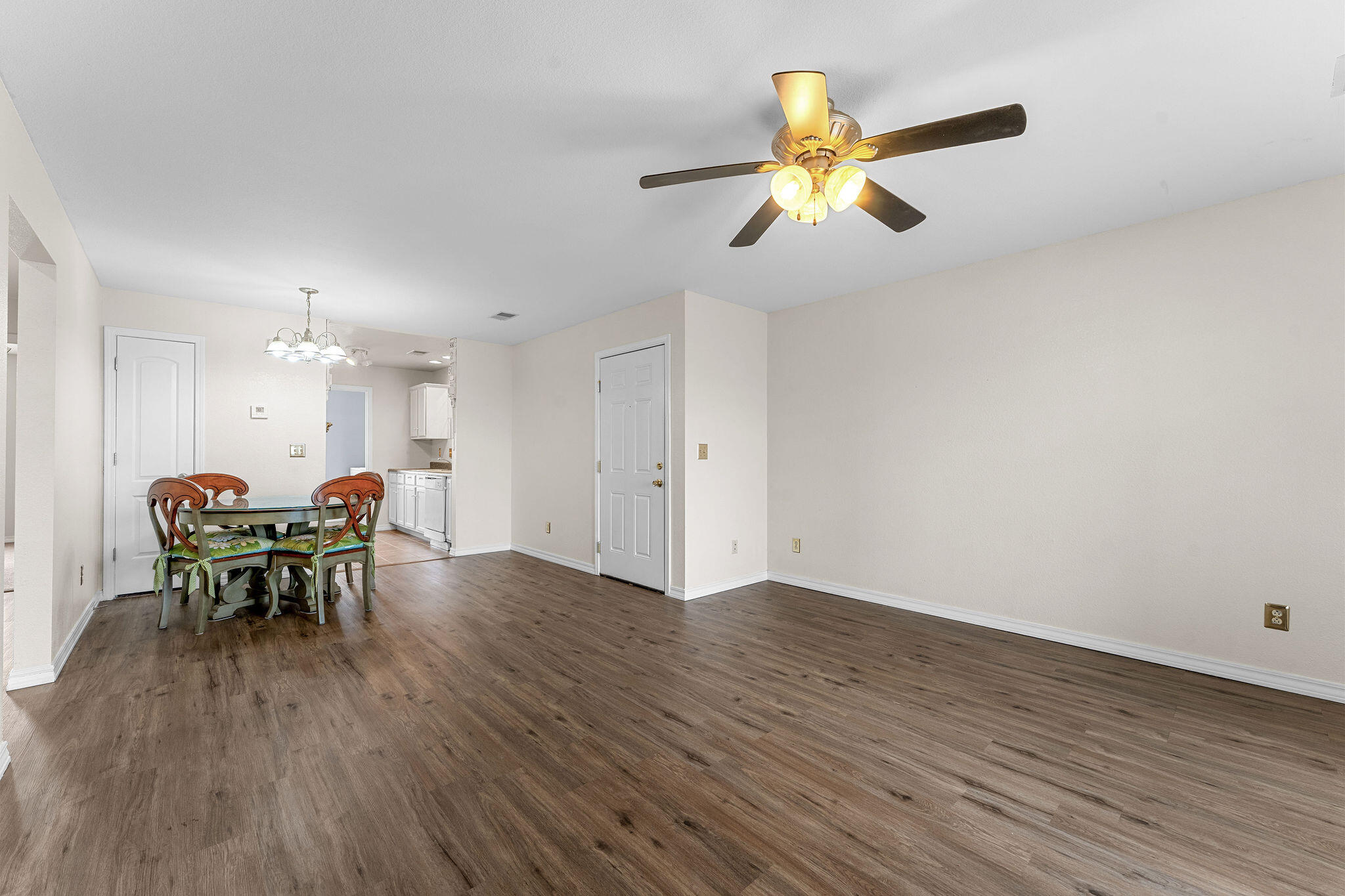 Photo 7 - Residential for sale – 175  Toni Lane  Branson, MO