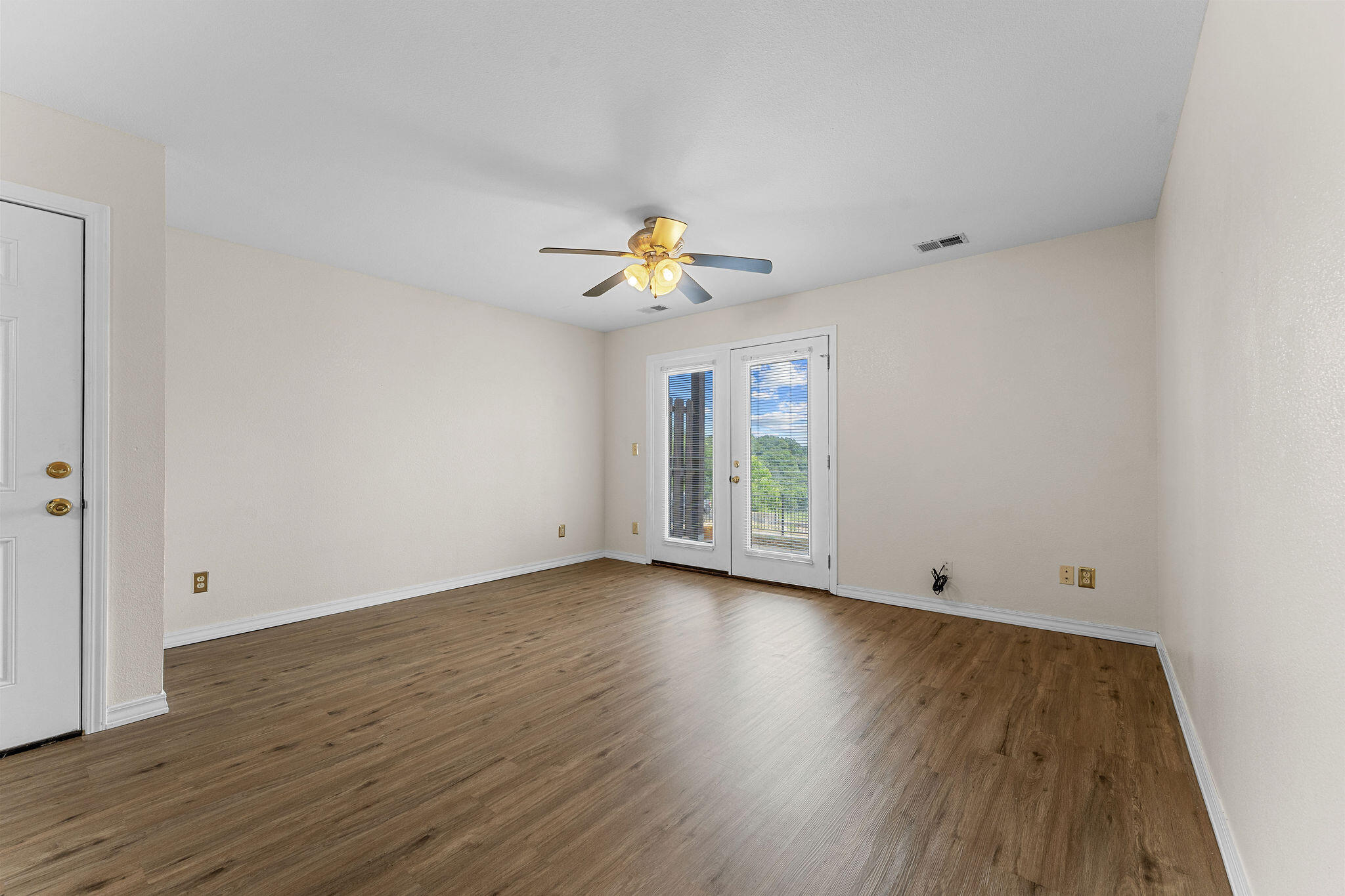 Photo 4 - Residential for sale – 175  Toni Lane  Branson, MO