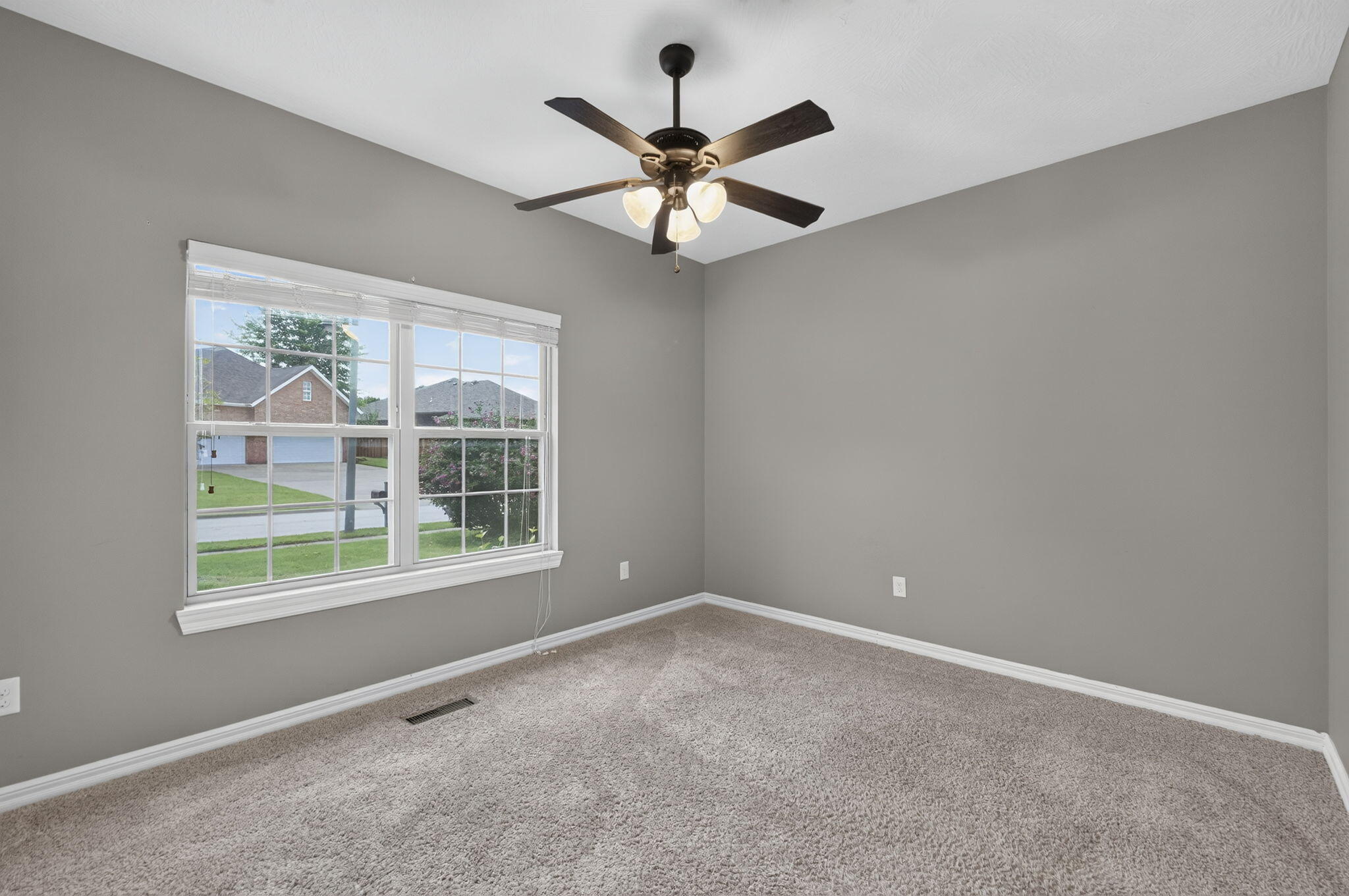 Photo 24 - Residential for sale – 831 N Grapevine Road  Springfield, MO