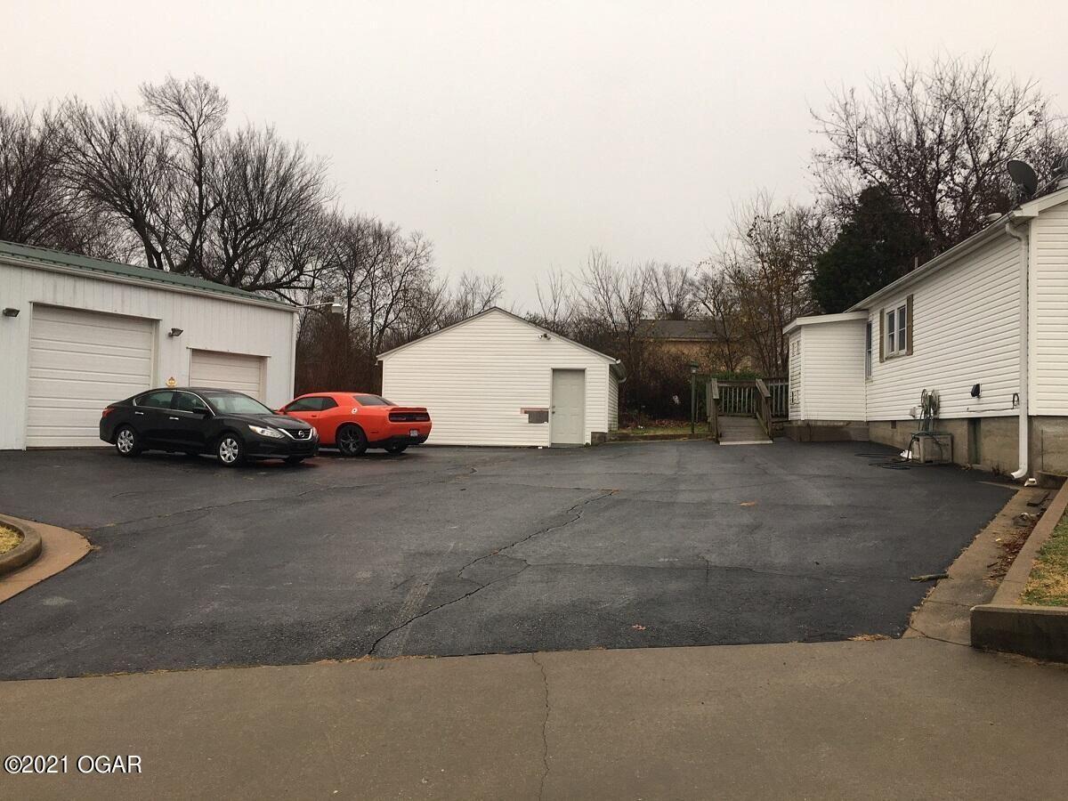 Photo 7 - Residential for sale – 729 W 32nd Street  Joplin, MO