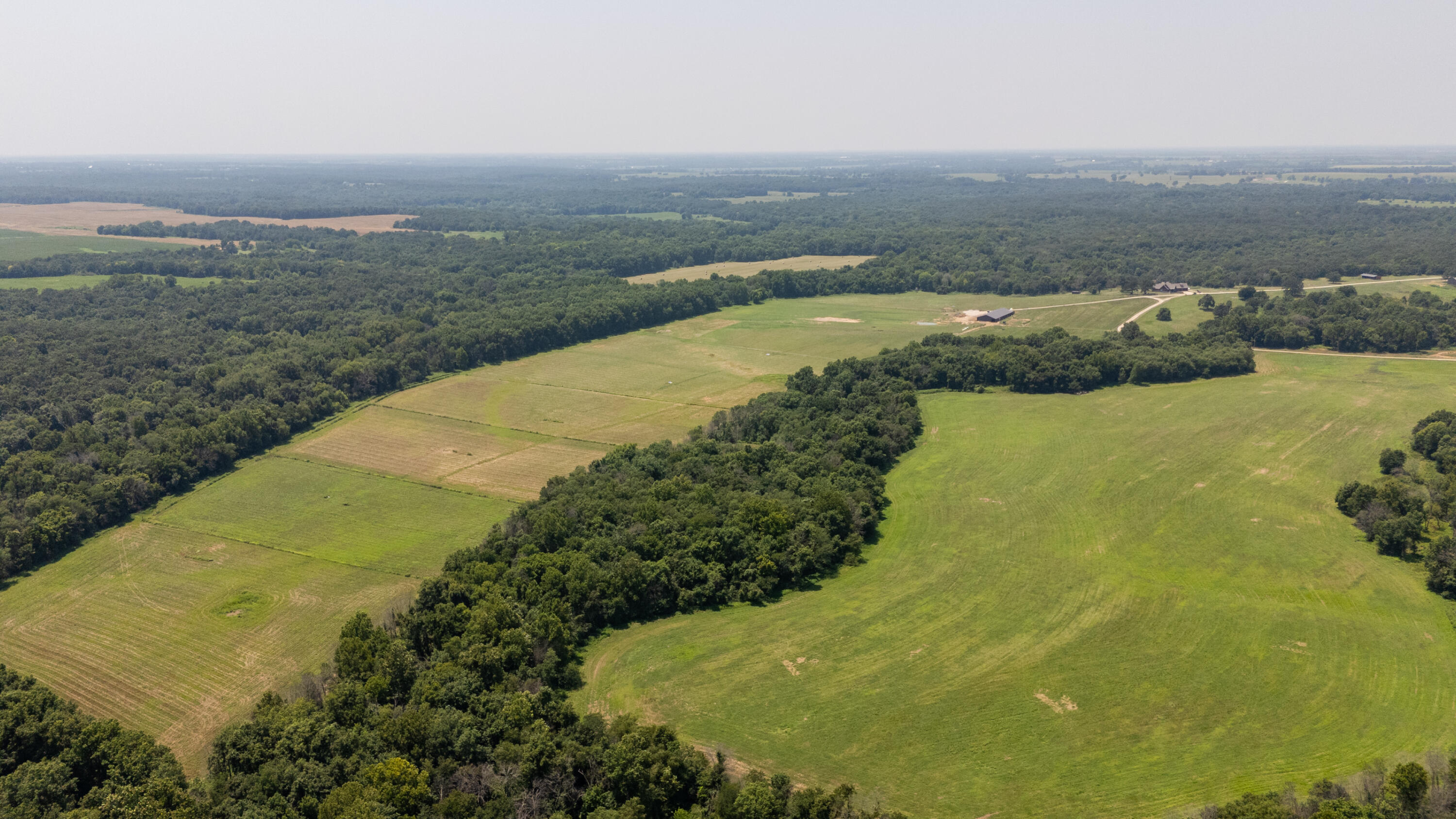Photo 12 - Farm for sale – 1059 NE 100th Road  Sheldon, MO