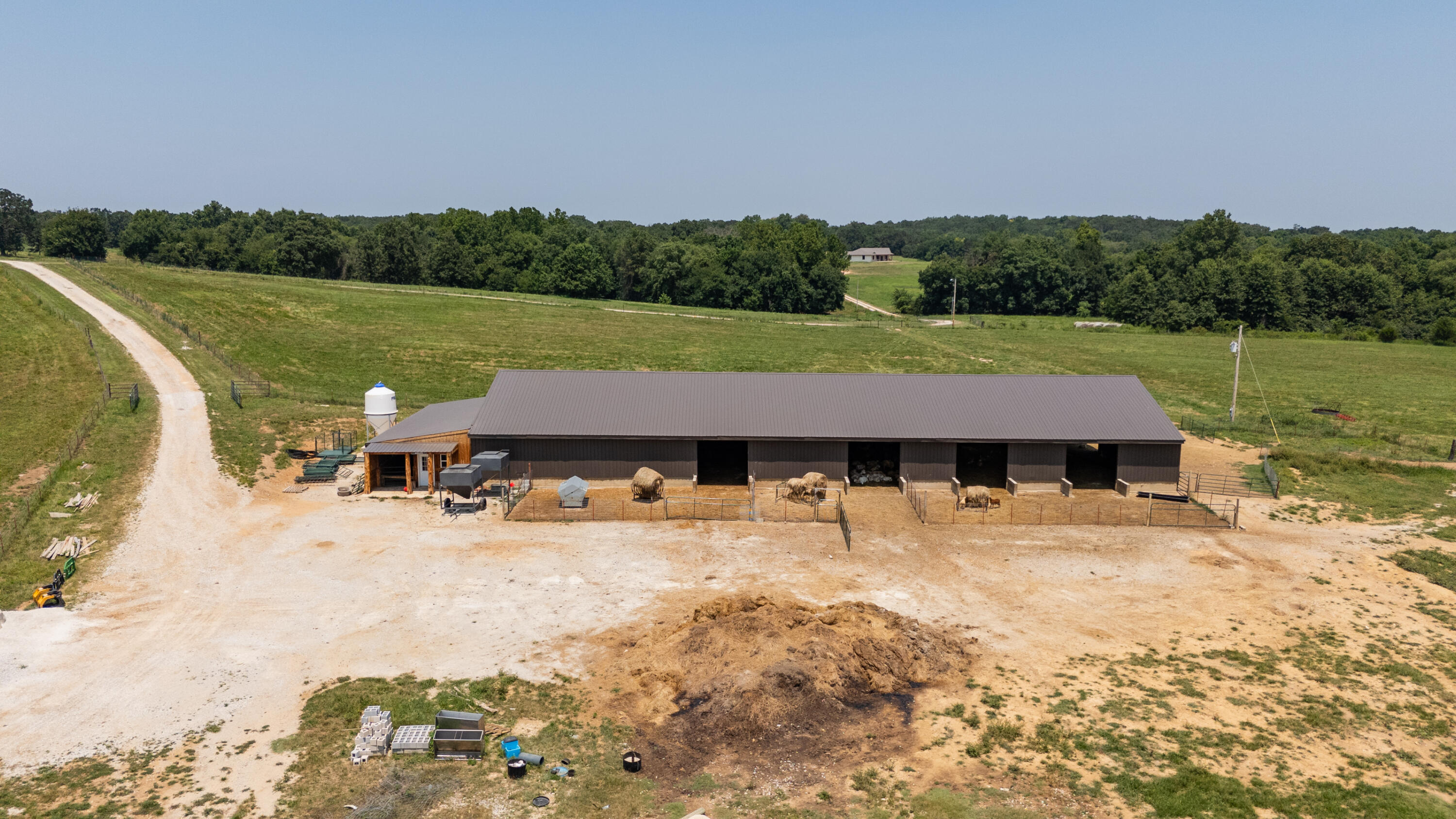 Photo 28 - Farm for sale – 1059 NE 100th Road  Sheldon, MO