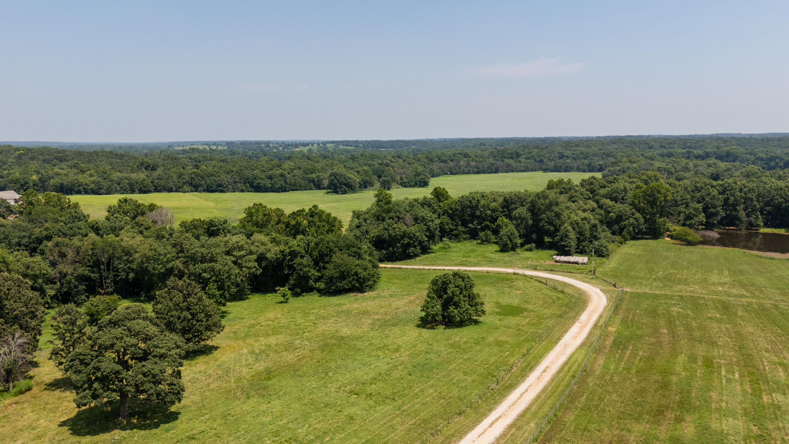 Photo 5 - Farm for sale – 1059 NE 100th Road  Sheldon, MO