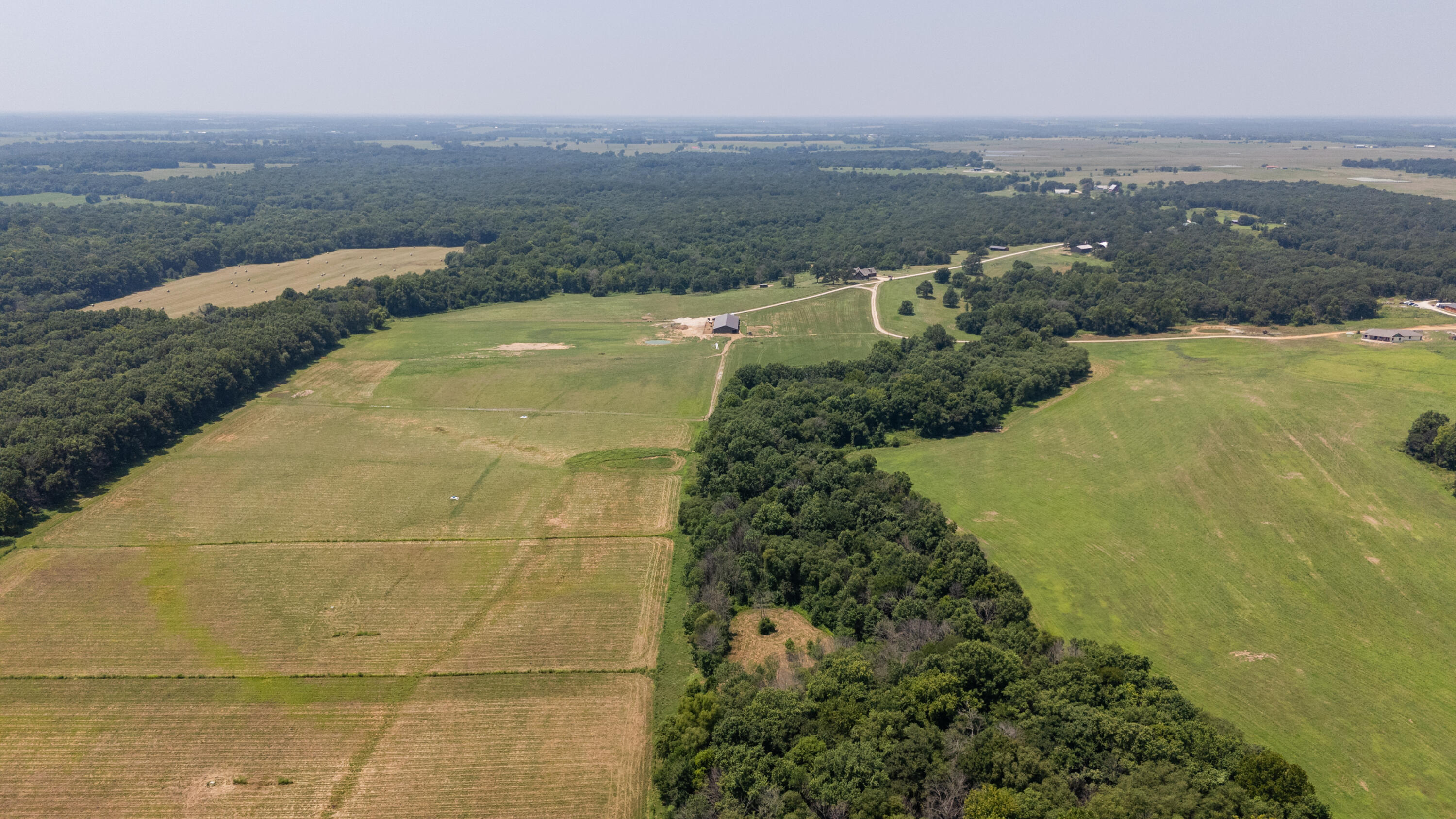 Photo 13 - Farm for sale – 1059 NE 100th Road  Sheldon, MO
