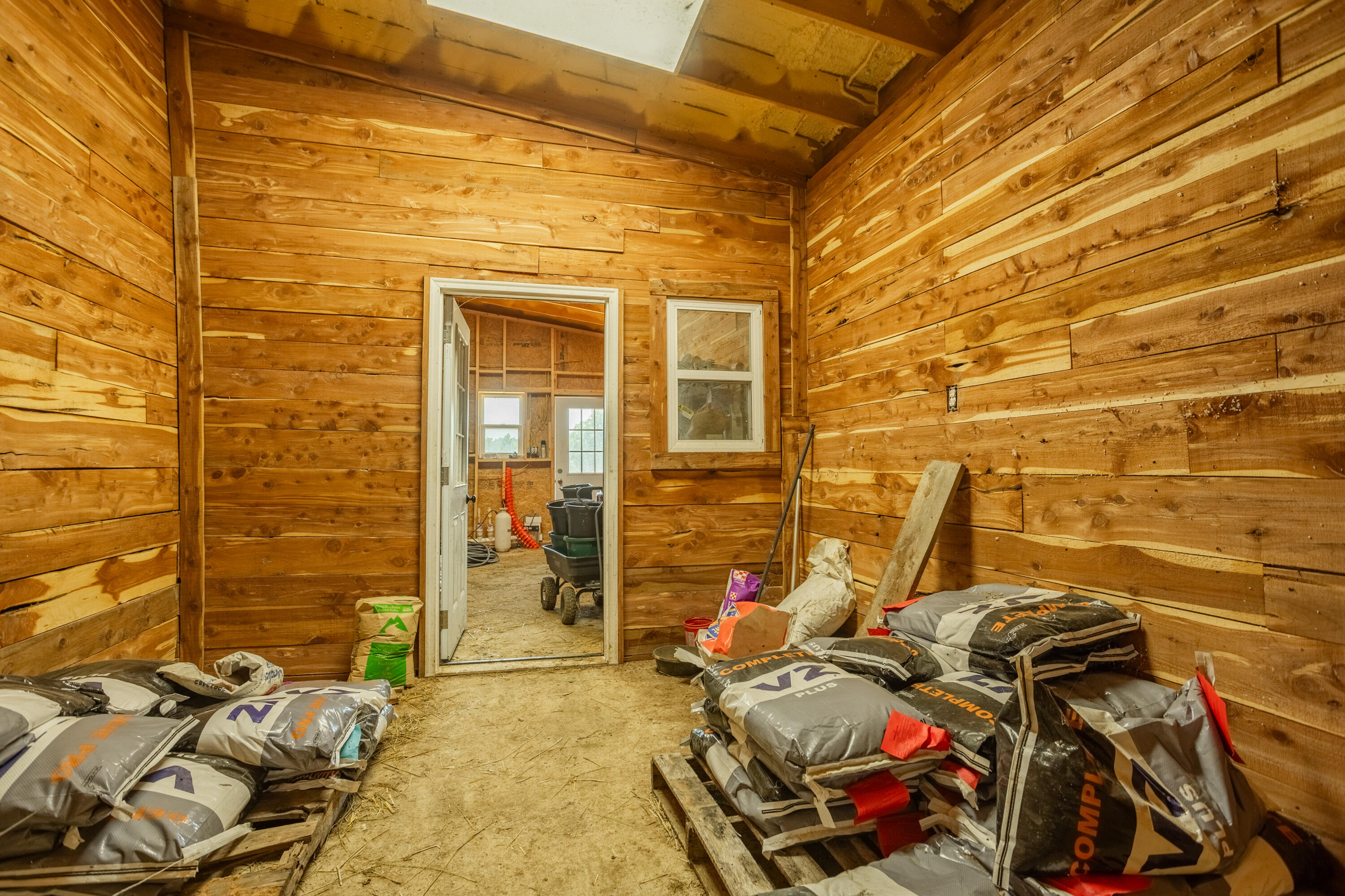 Photo 81 - Farm for sale – 1059 NE 100th Road  Sheldon, MO