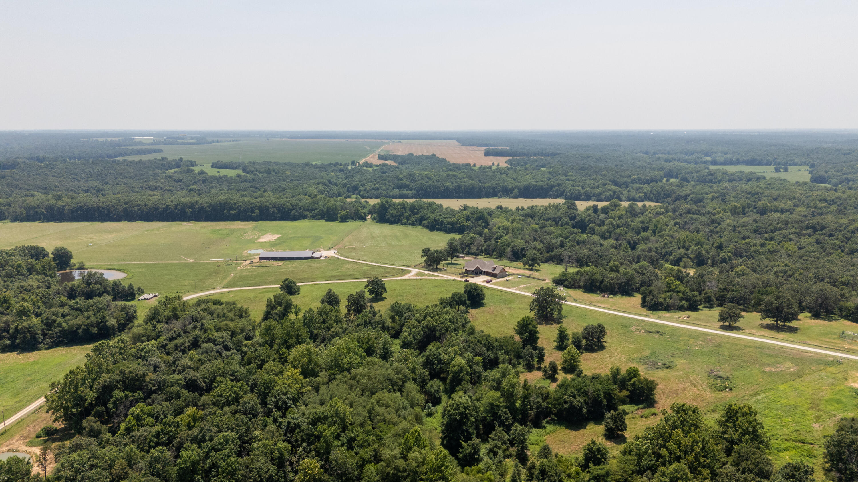 Photo 8 - Farm for sale – 1059 NE 100th Road  Sheldon, MO