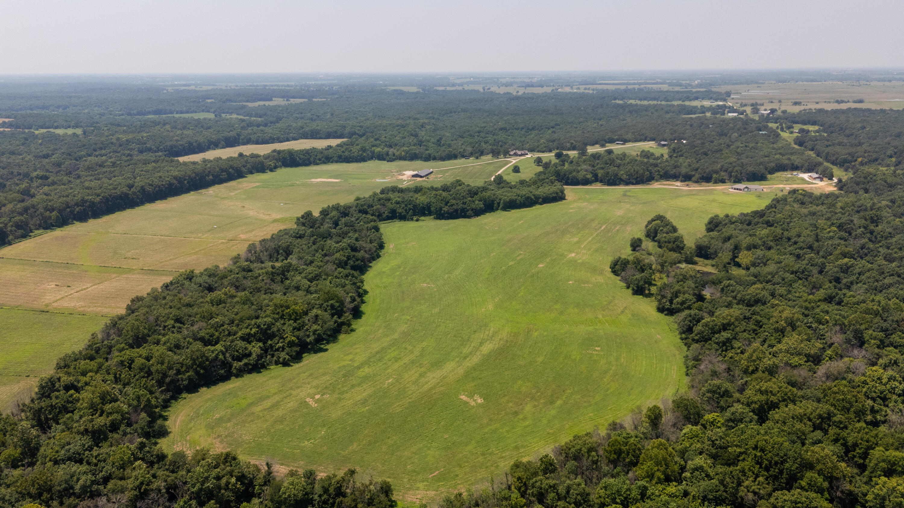 Photo 11 - Farm for sale – 1059 NE 100th Road  Sheldon, MO