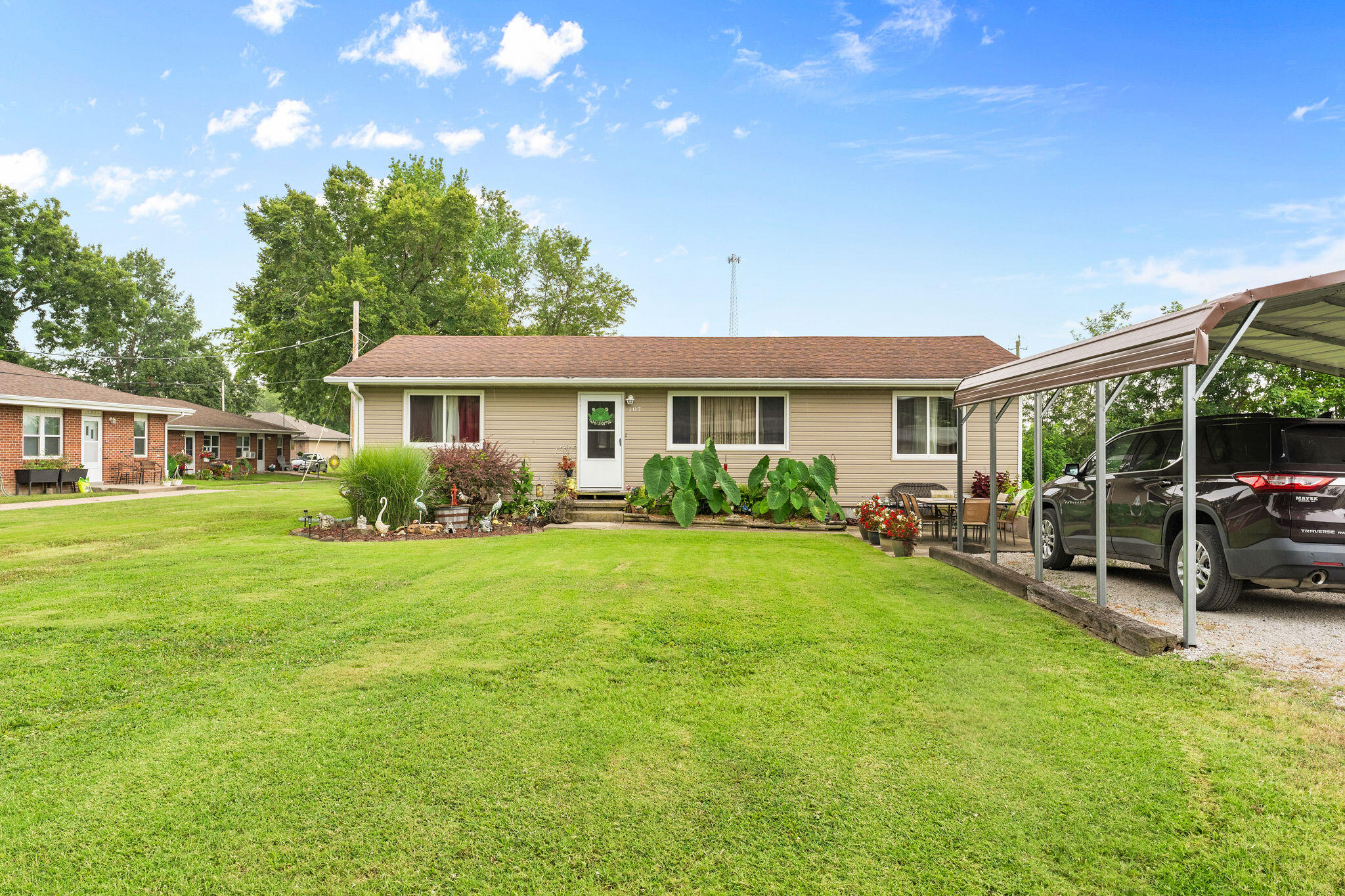 Photo 3 - Residential for sale – 107 W 12th Street  Lockwood, MO