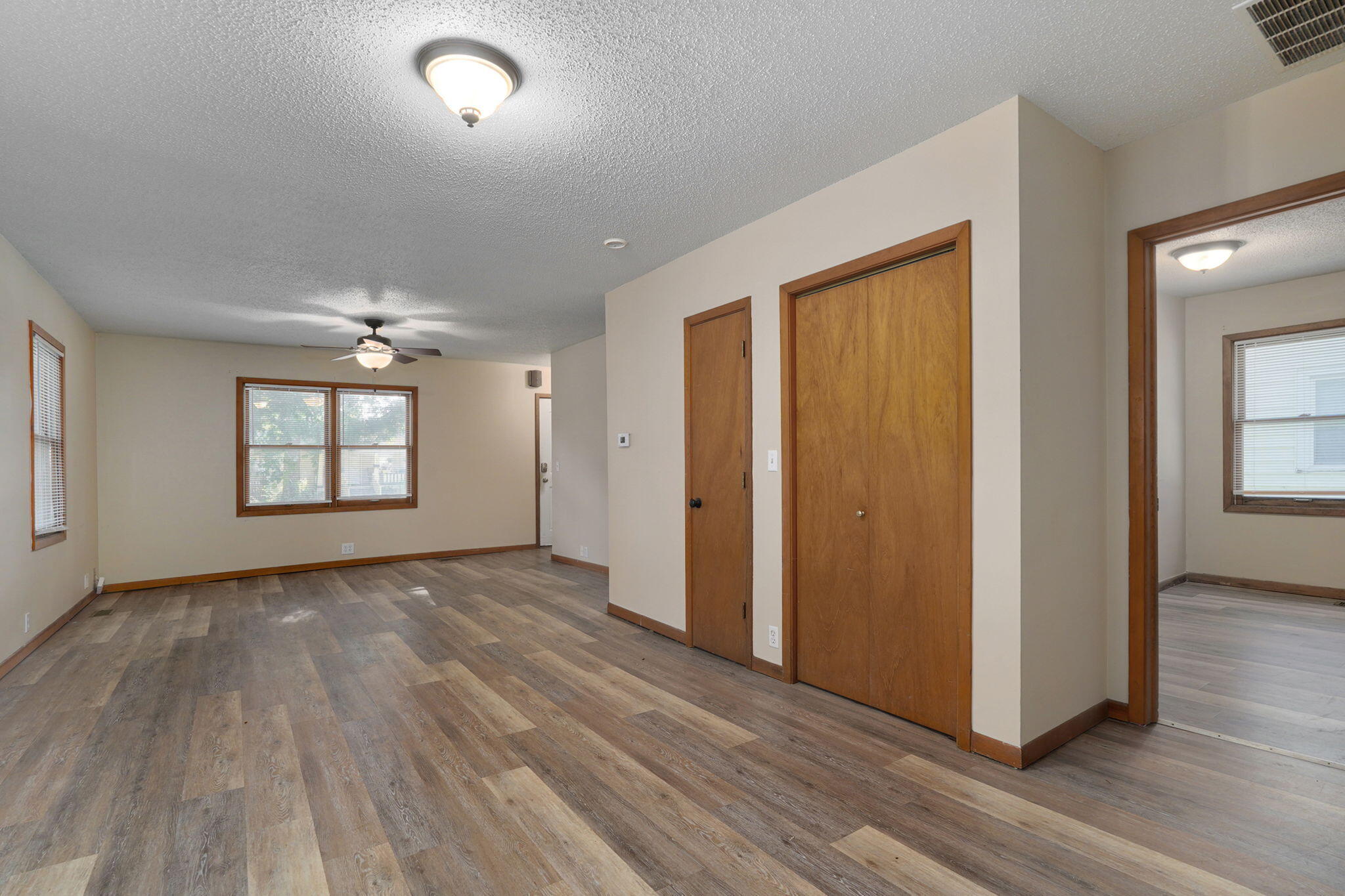 Photo 8 - Residential for sale – 1038 S Stewart Avenue  Springfield, MO