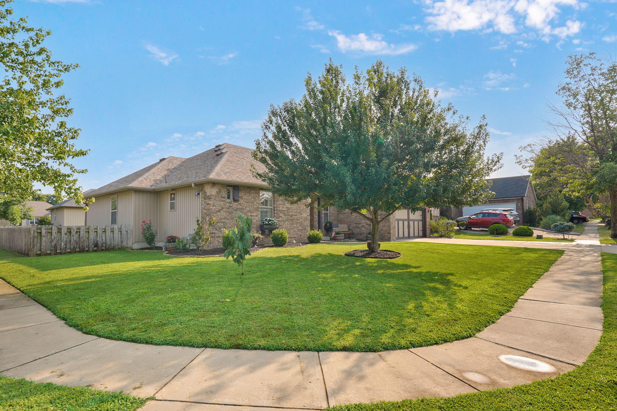Photo 3 - Residential for sale – 610 E Katella Circle  Nixa, MO
