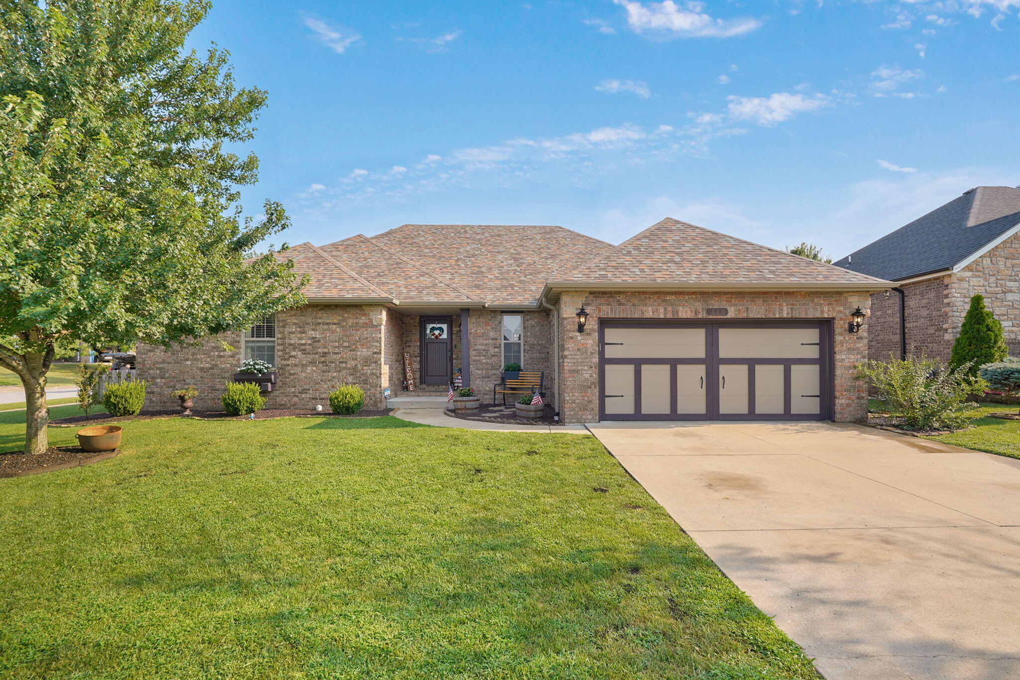 Photo 2 - Residential for sale – 610 E Katella Circle  Nixa, MO