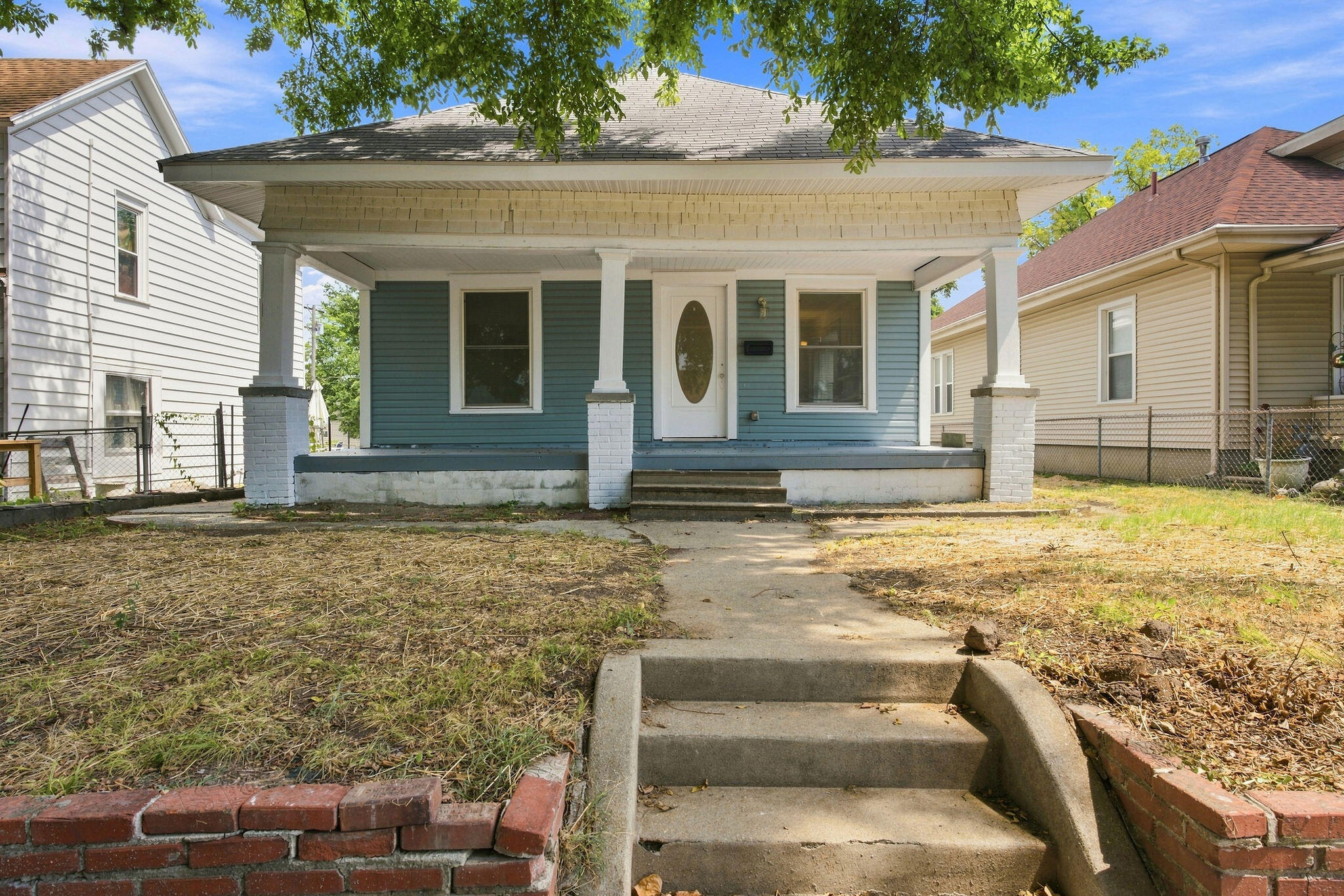 Photo 2 - Residential for sale – 1511 S Pennsylvania Avenue  Joplin, MO