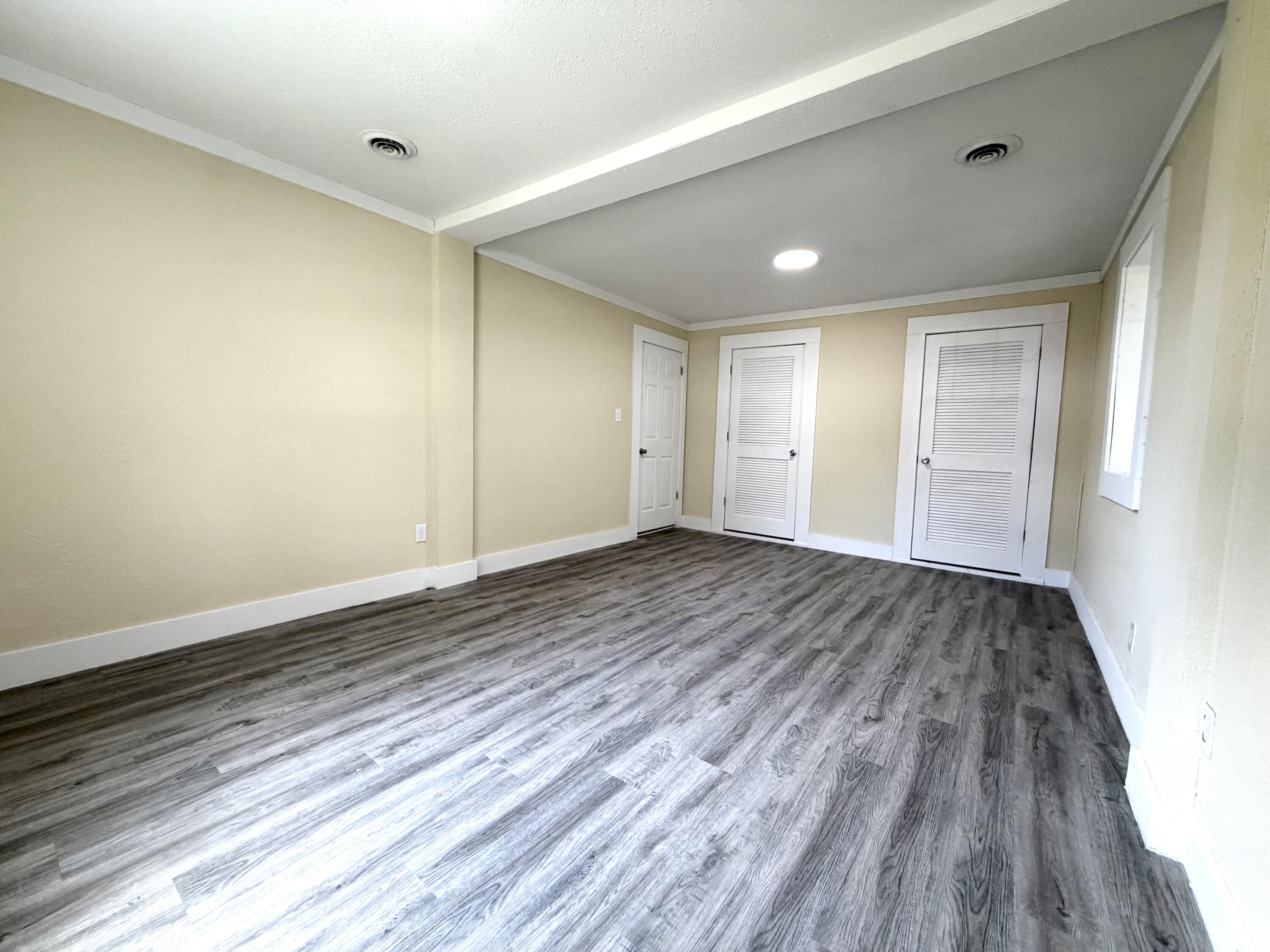 Photo 7 - Residential for sale – 907 W Chestnut Street  Houston, MO