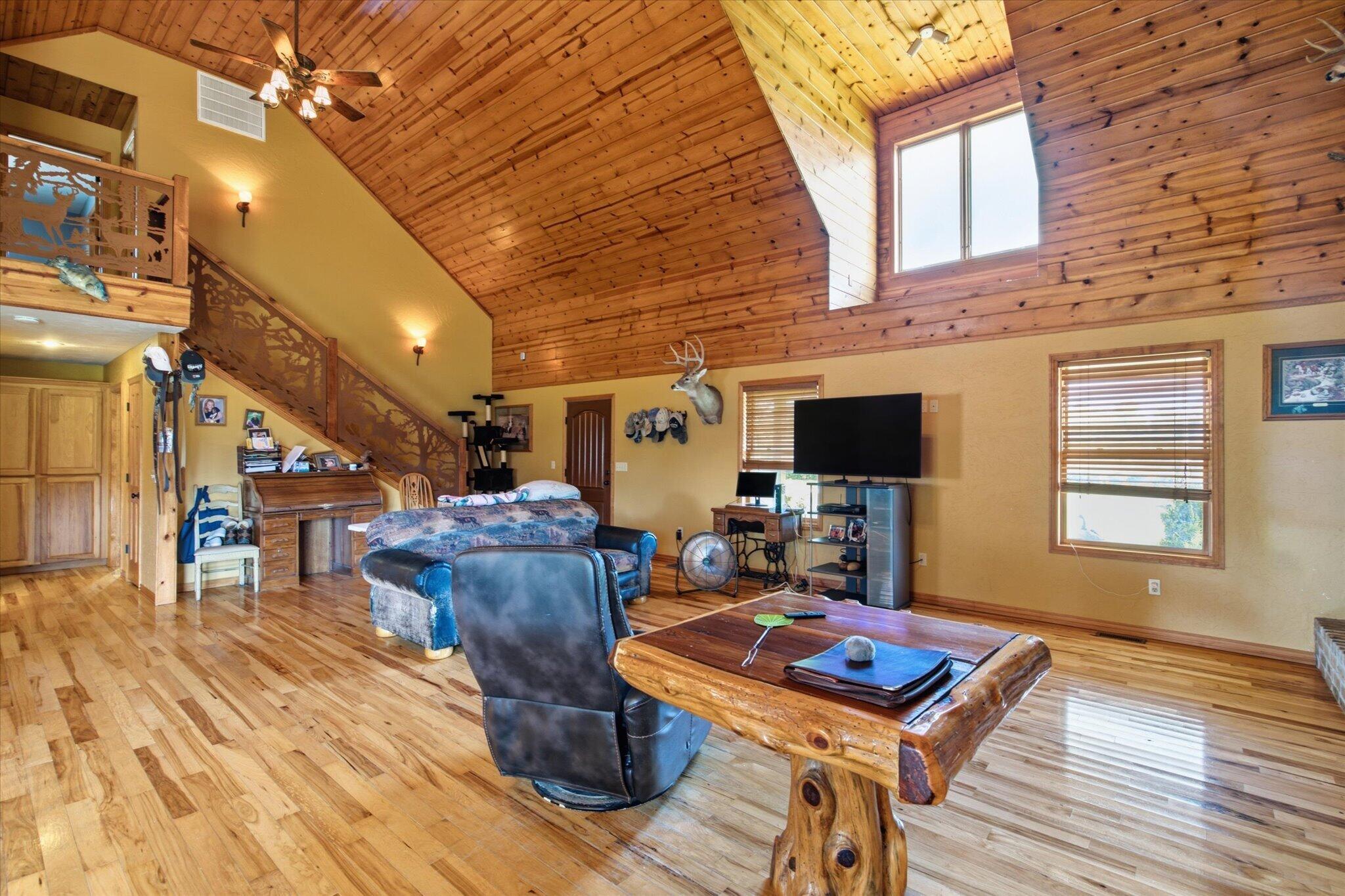 Photo 9 - Residential for sale – 195  Meadow Hill Lane  Rogersville, MO