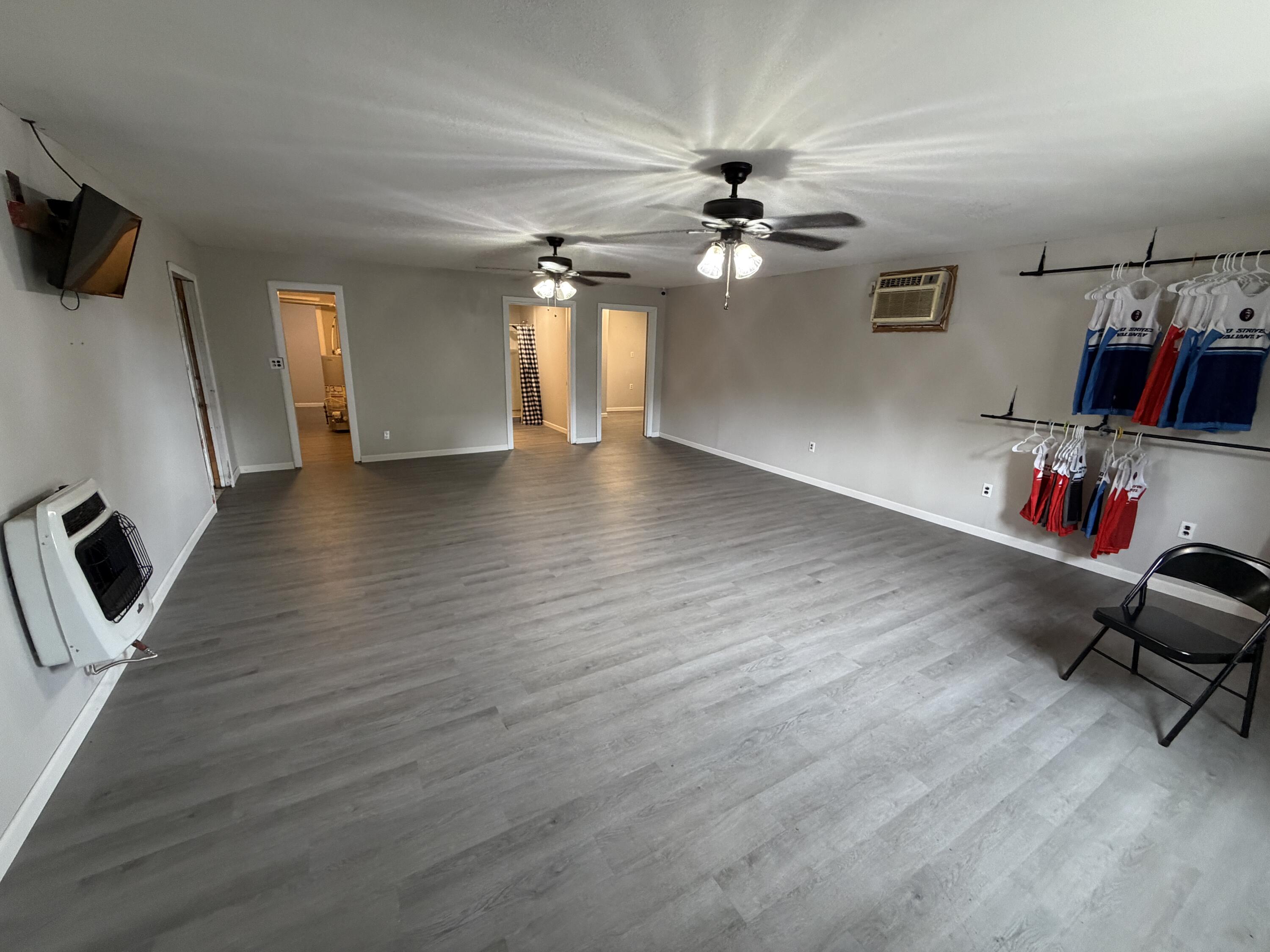 Photo 14 - Commercial Lease for sale – 711  Kenoly Street  Lebanon, MO