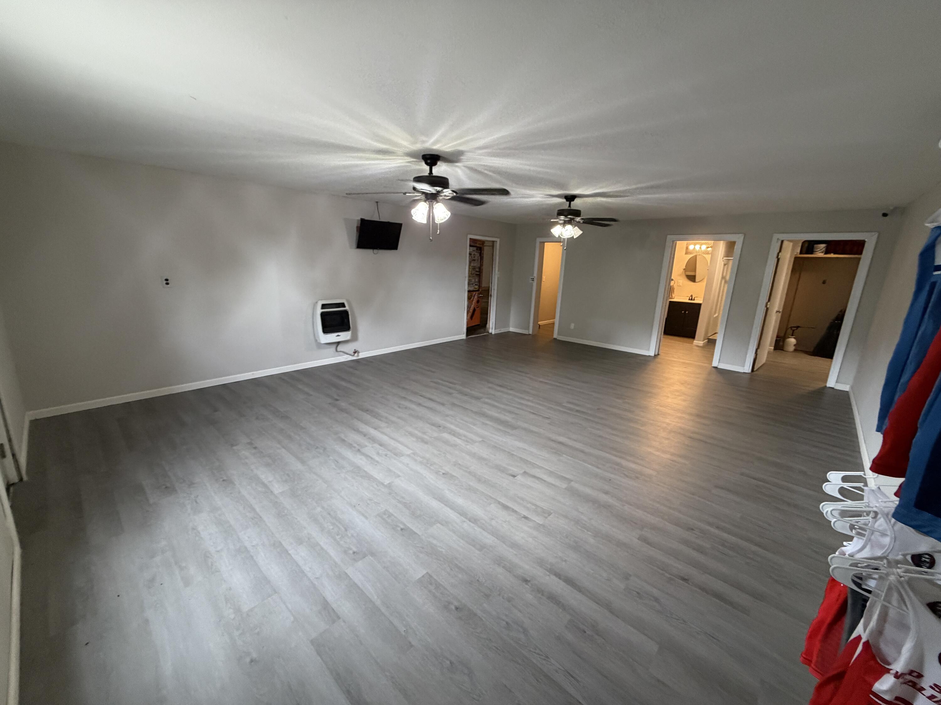 Photo 13 - Commercial Lease for sale – 711  Kenoly Street  Lebanon, MO