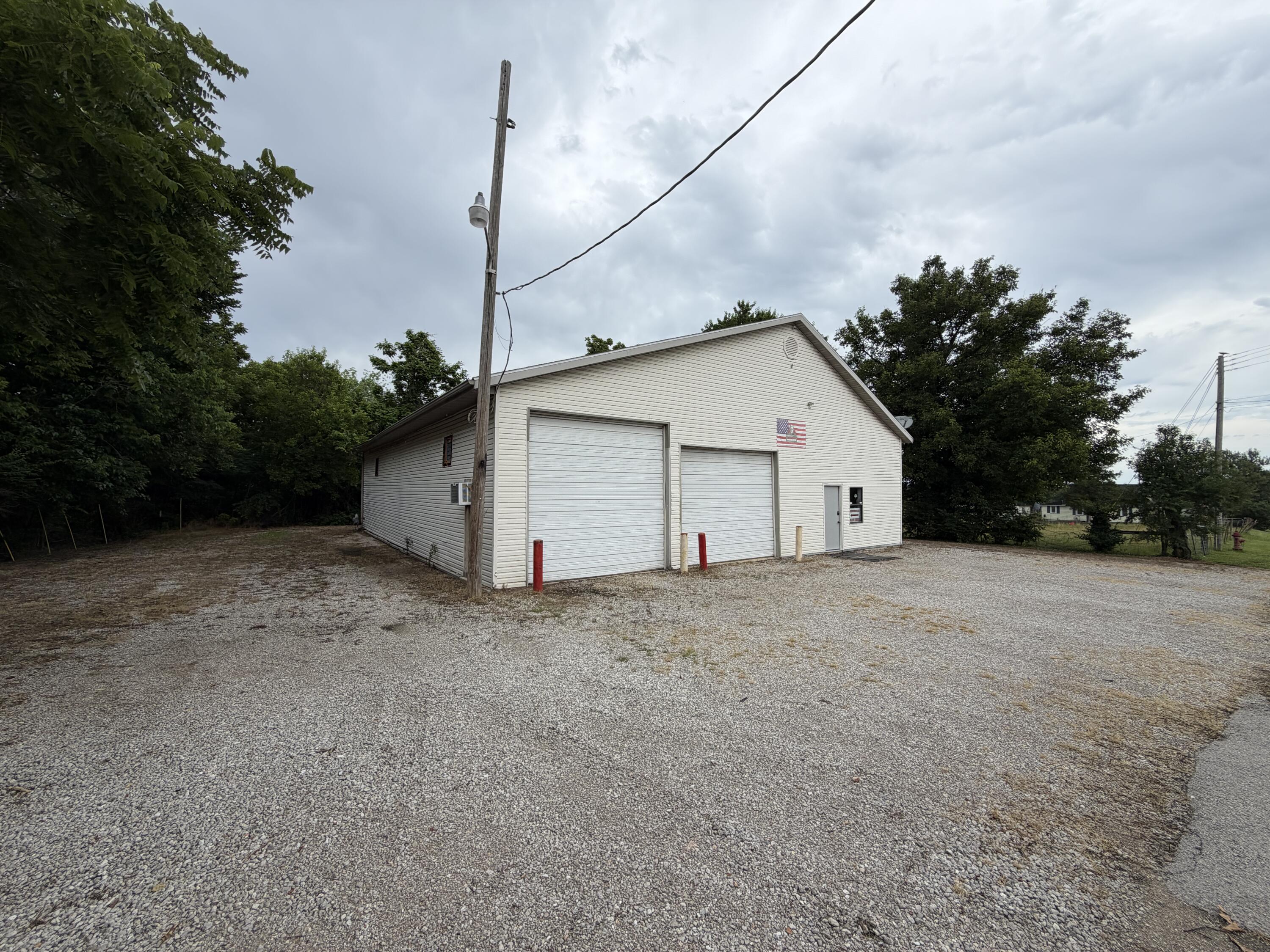 Commercial Lease for sale – 711  Kenoly Street  Lebanon, MO