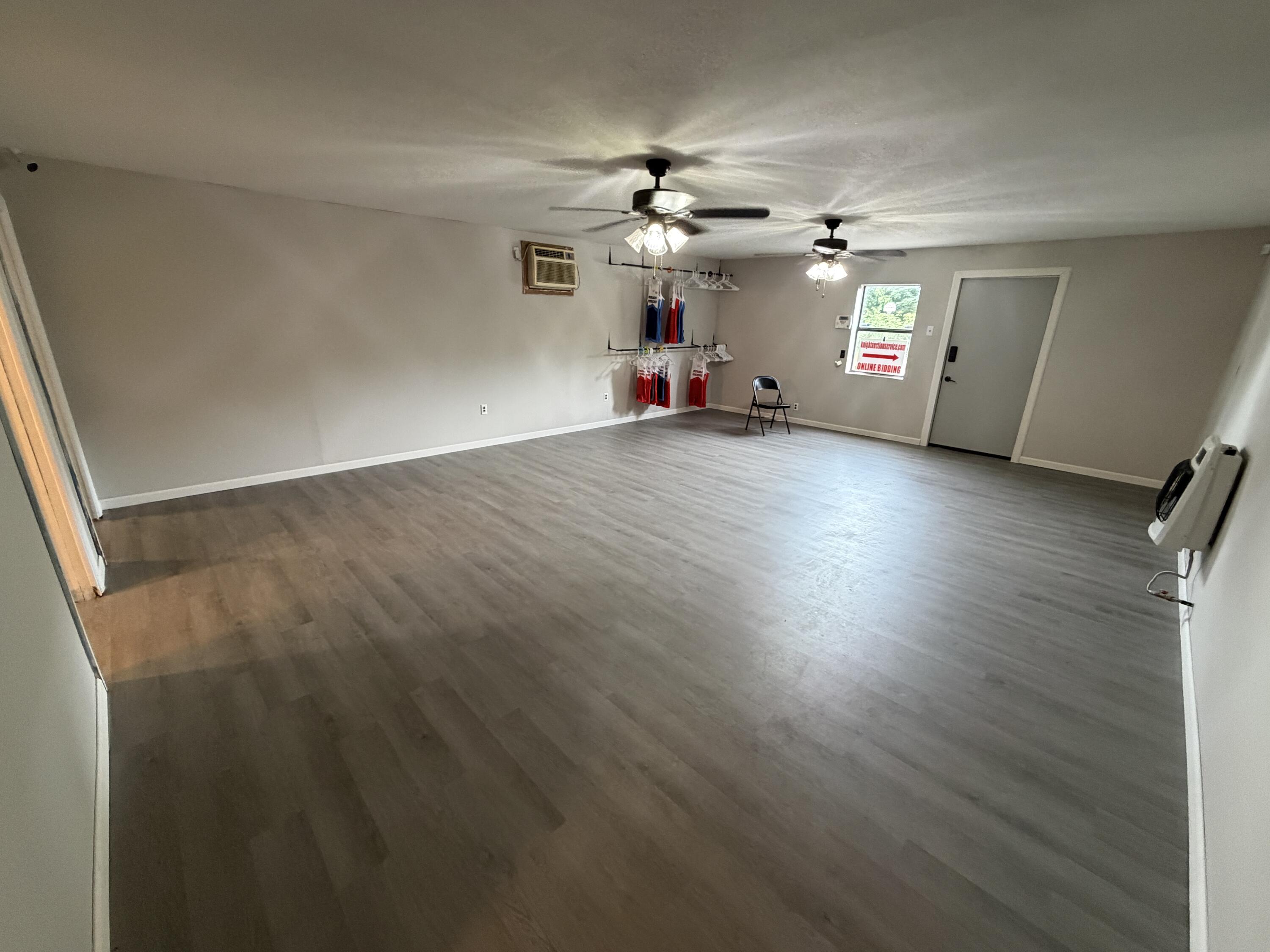 Photo 15 - Commercial Lease for sale – 711  Kenoly Street  Lebanon, MO