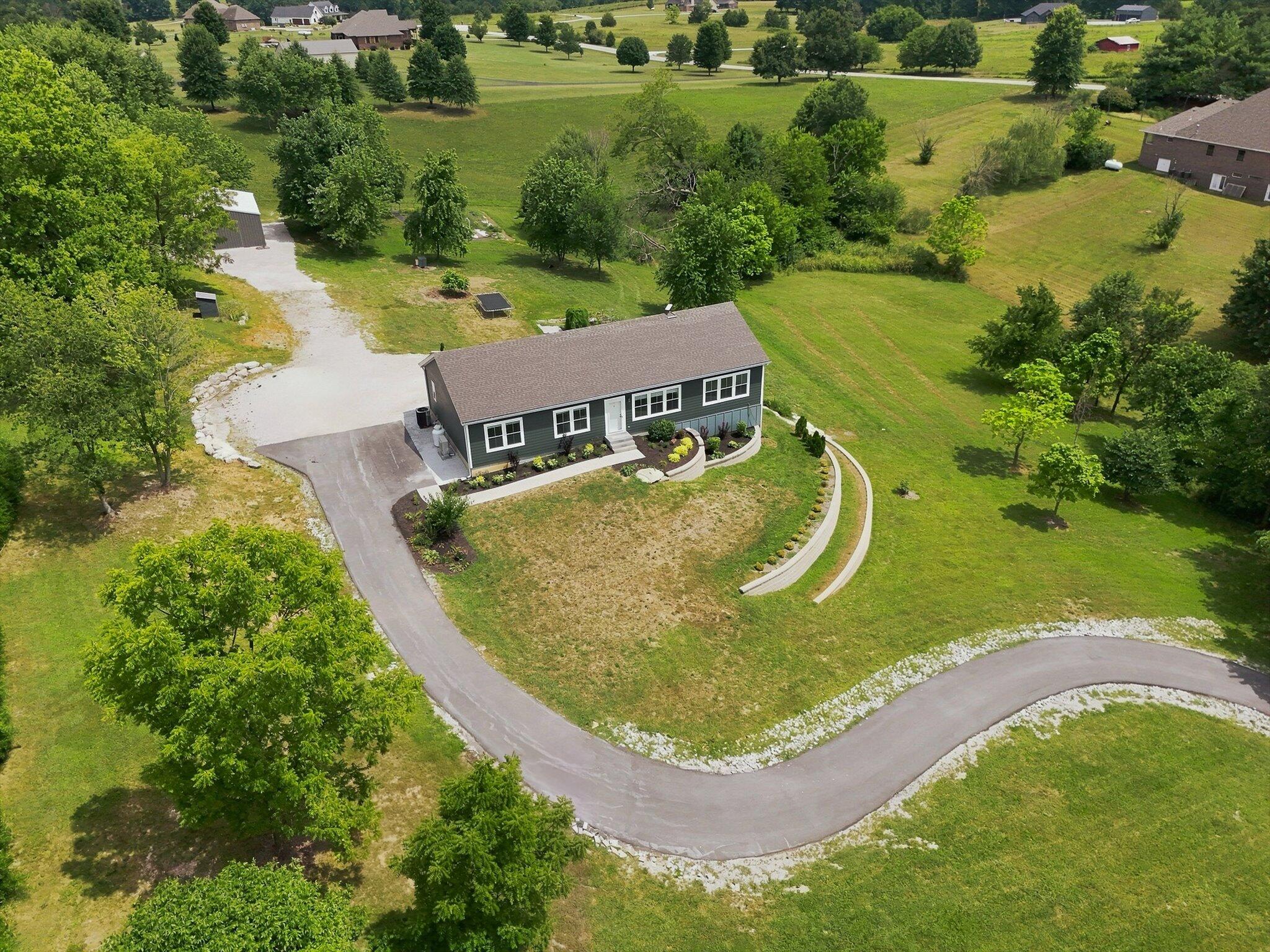 Photo 2 - Residential for sale – 1768 S Gregg Road  Nixa, MO