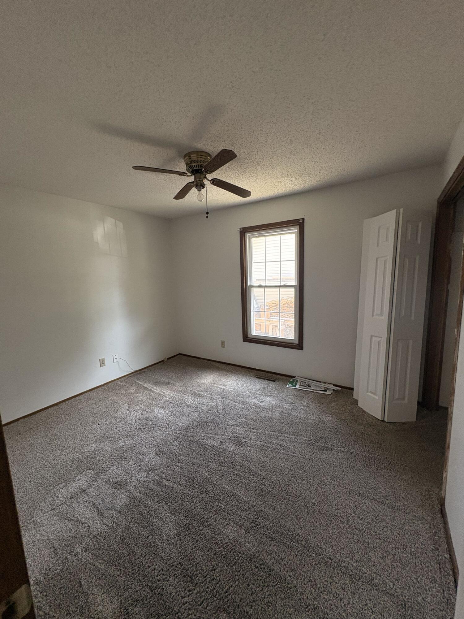 Photo 4 - Residential for sale – 1327 W Riverside Street  Springfield, MO