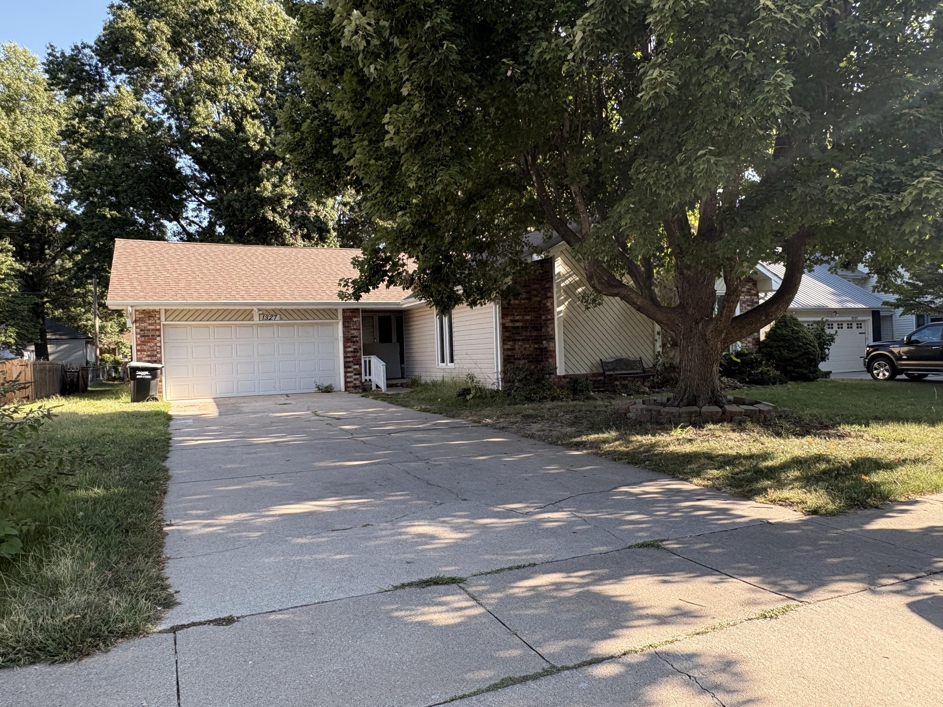 Photo 20 - Residential for sale – 1327 W Riverside Street  Springfield, MO