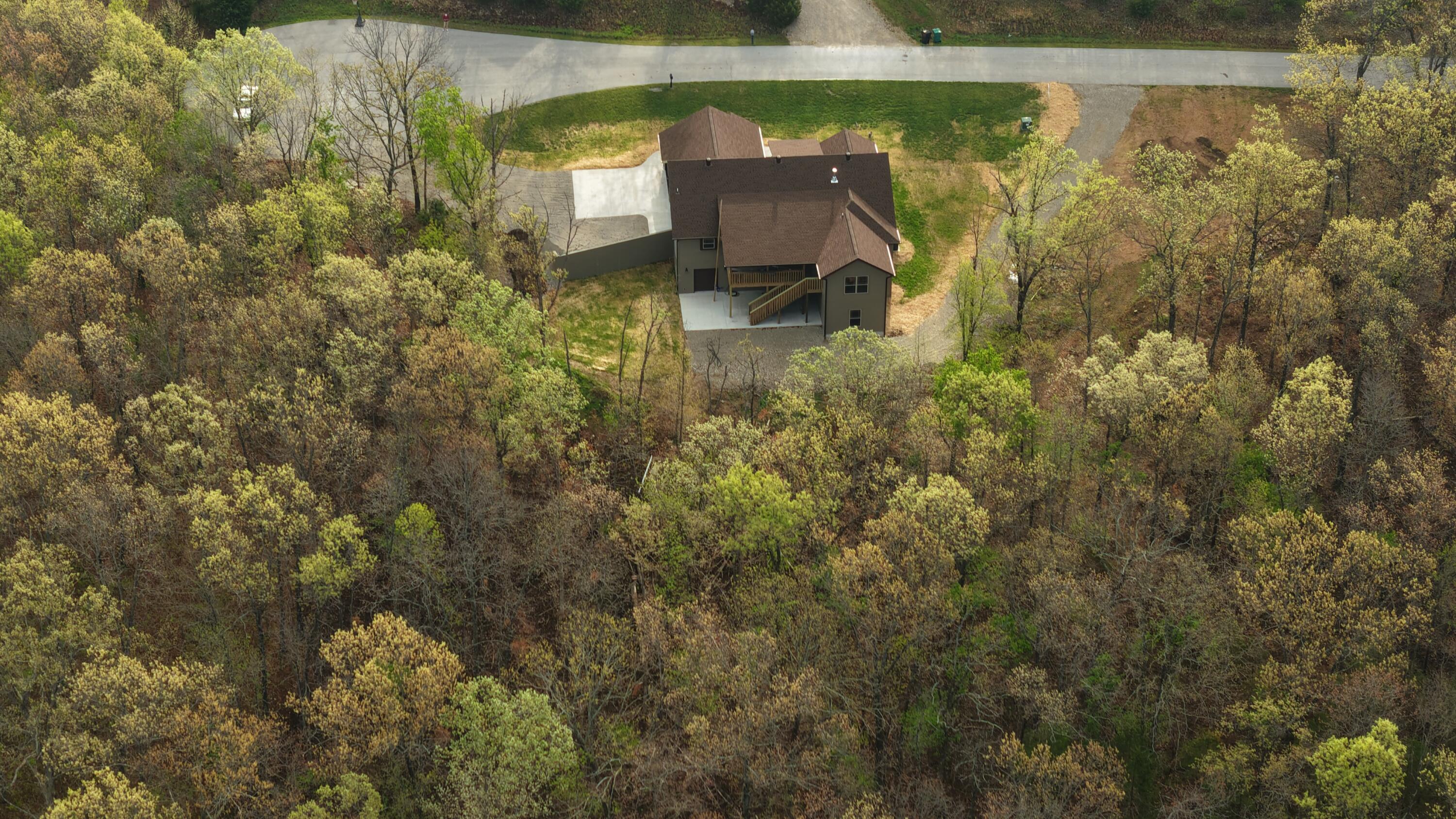 Photo 15 - Residential for sale – 235  Kings Way Drive  Marshfield, MO