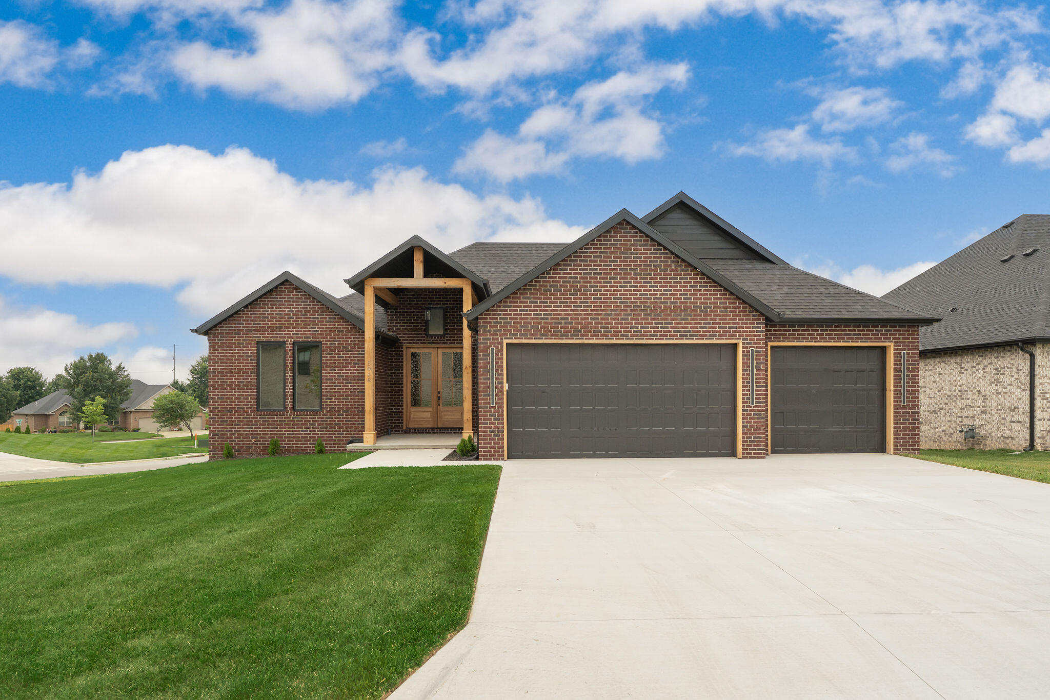 Photo 3 - Residential for sale – 5048 E Swale Court  Springfield, MO