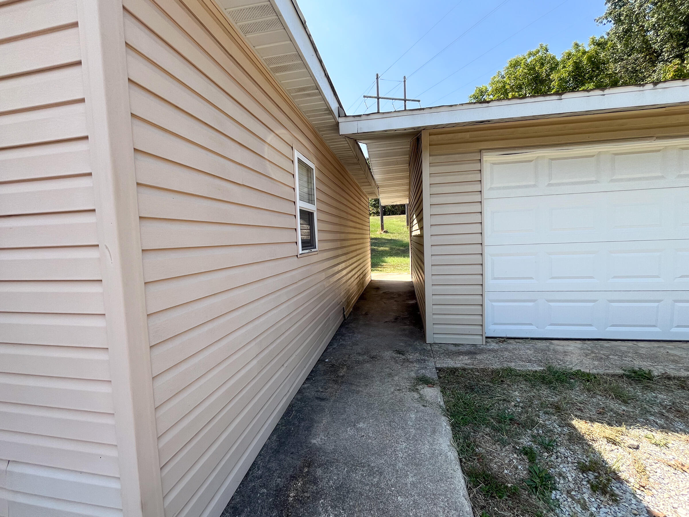 Photo 20 - Residential Income for sale – 4848-4849  Private Road 6640   West Plains, MO
