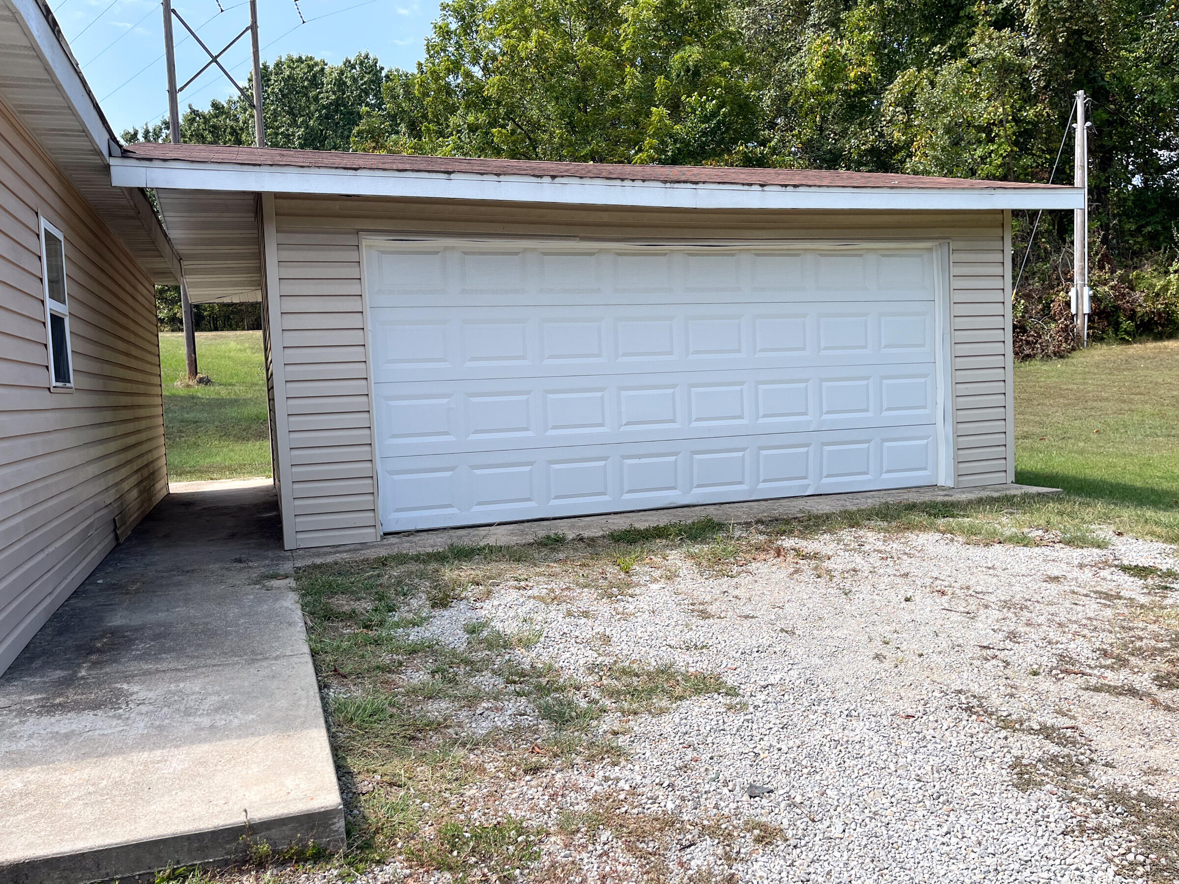 Photo 6 - Residential Income for sale – 4848-4849  Private Road 6640   West Plains, MO