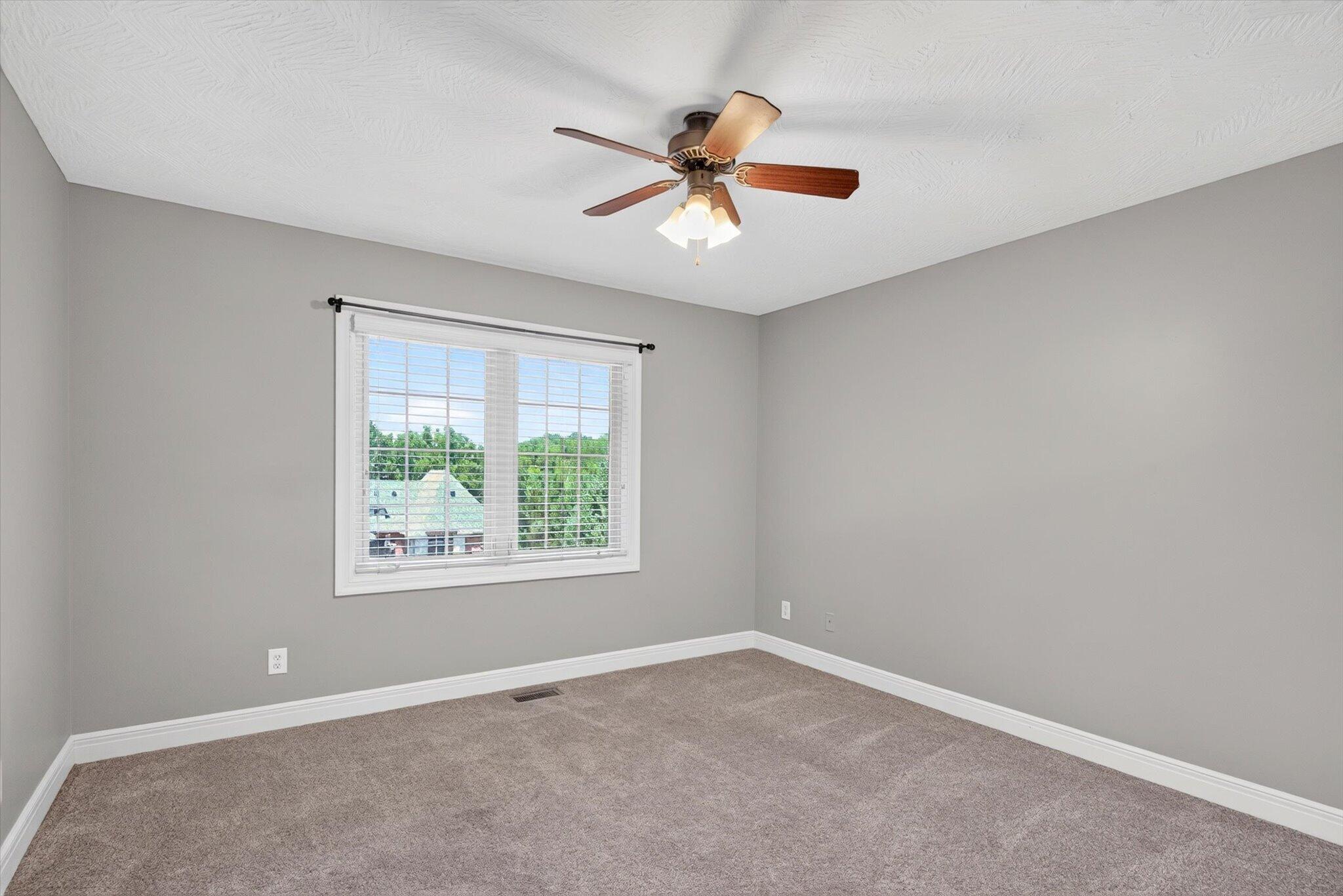 Photo 33 - Residential for sale – 986 W Sycamore Street  Springfield, MO