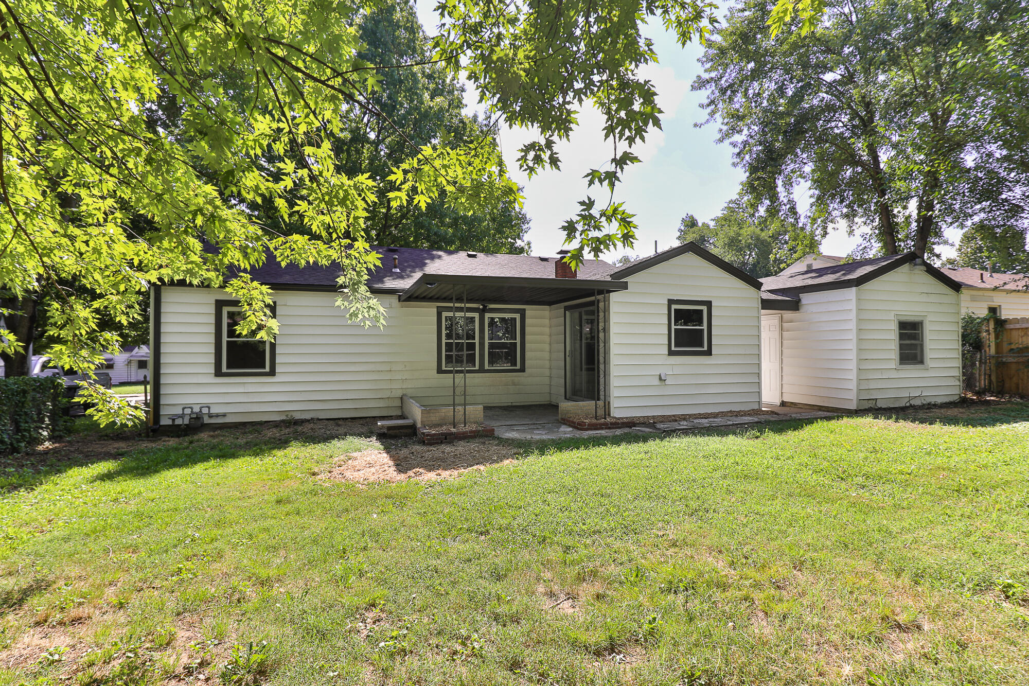 Photo 24 - Residential for sale – 1637 S Broadway Avenue  Springfield, MO