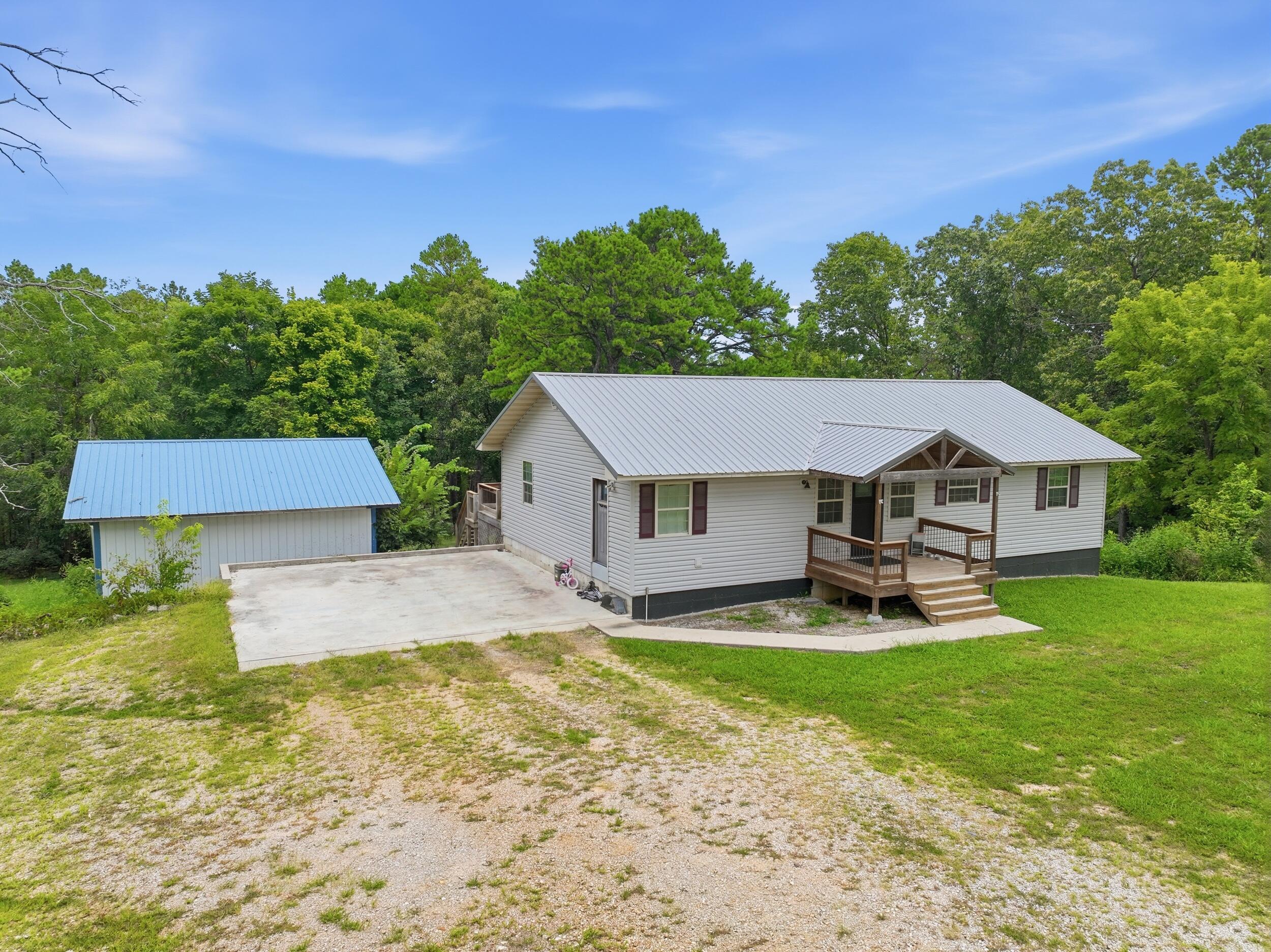 Photo 2 - Residential for sale – 18331  Cr 505   Eminence, MO