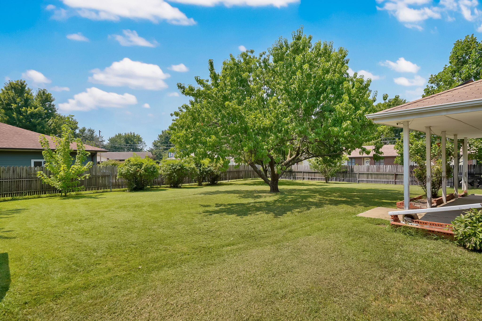Photo 29 - Residential for sale – 1956 E Greenview Street  Springfield, MO