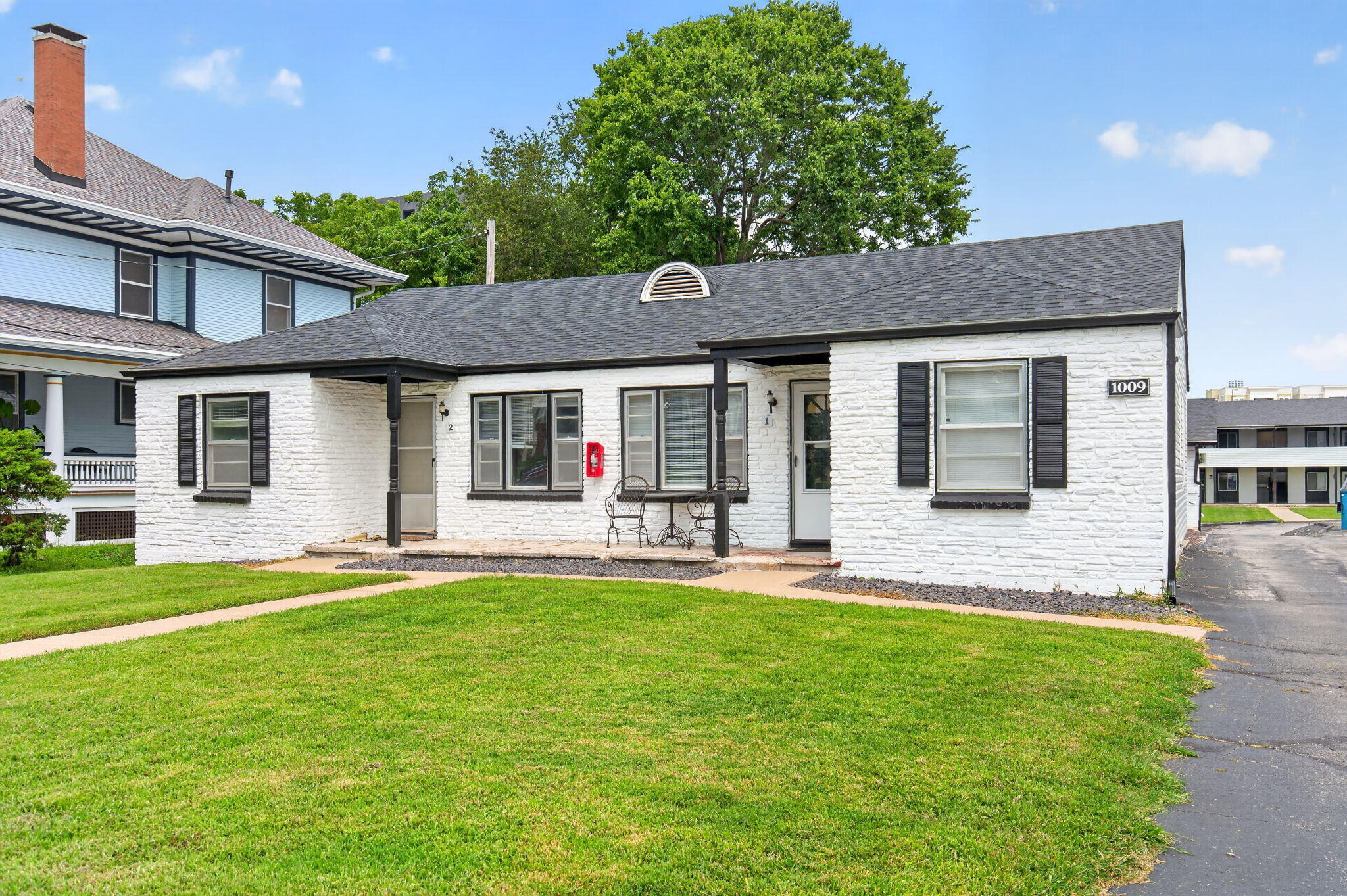 Photo 2 - Residential Lease for sale – 1009 E Walnut Street  Springfield, MO
