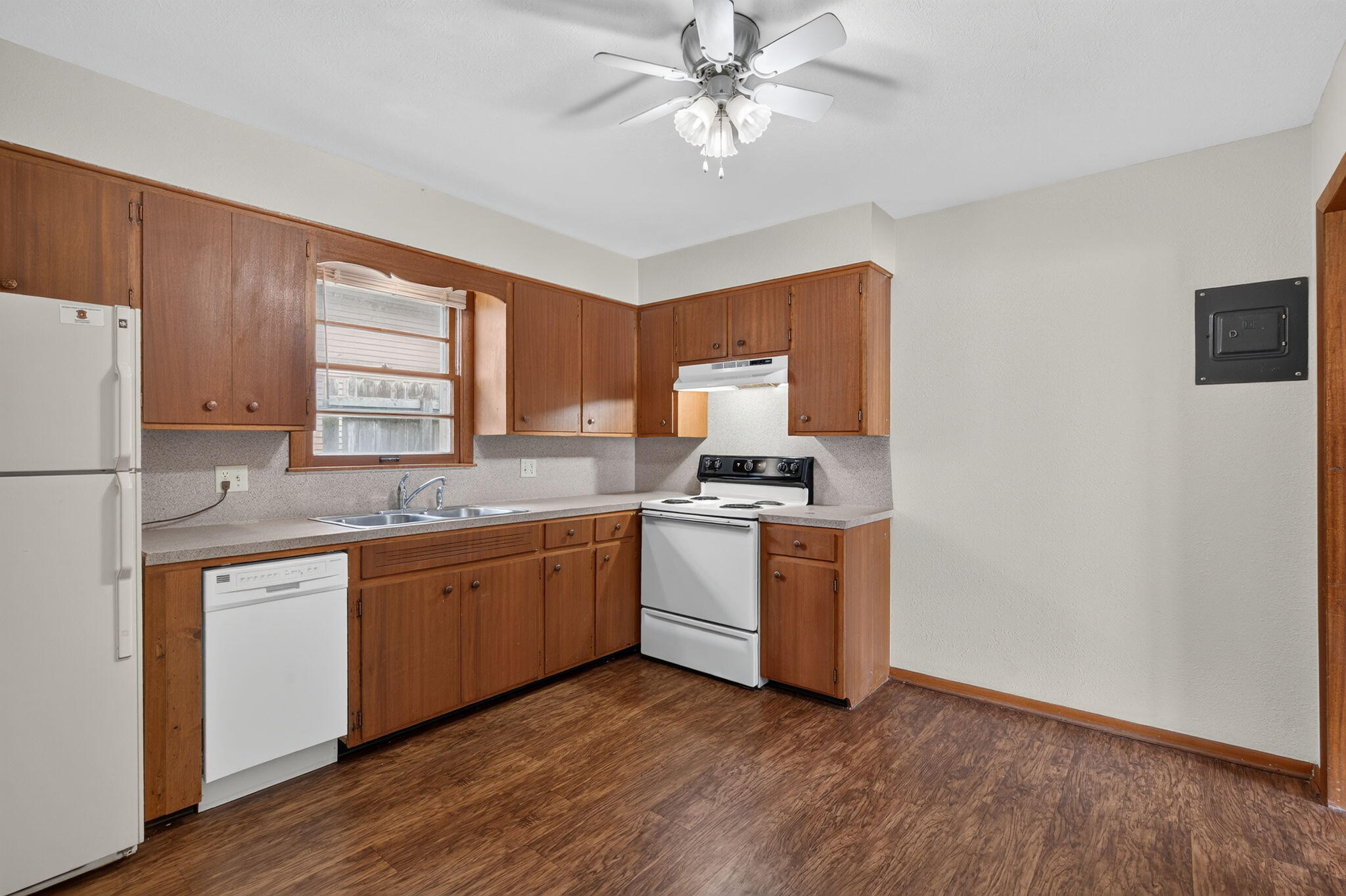 Photo 9 - Residential Lease for sale – 1009 E Walnut Street  Springfield, MO