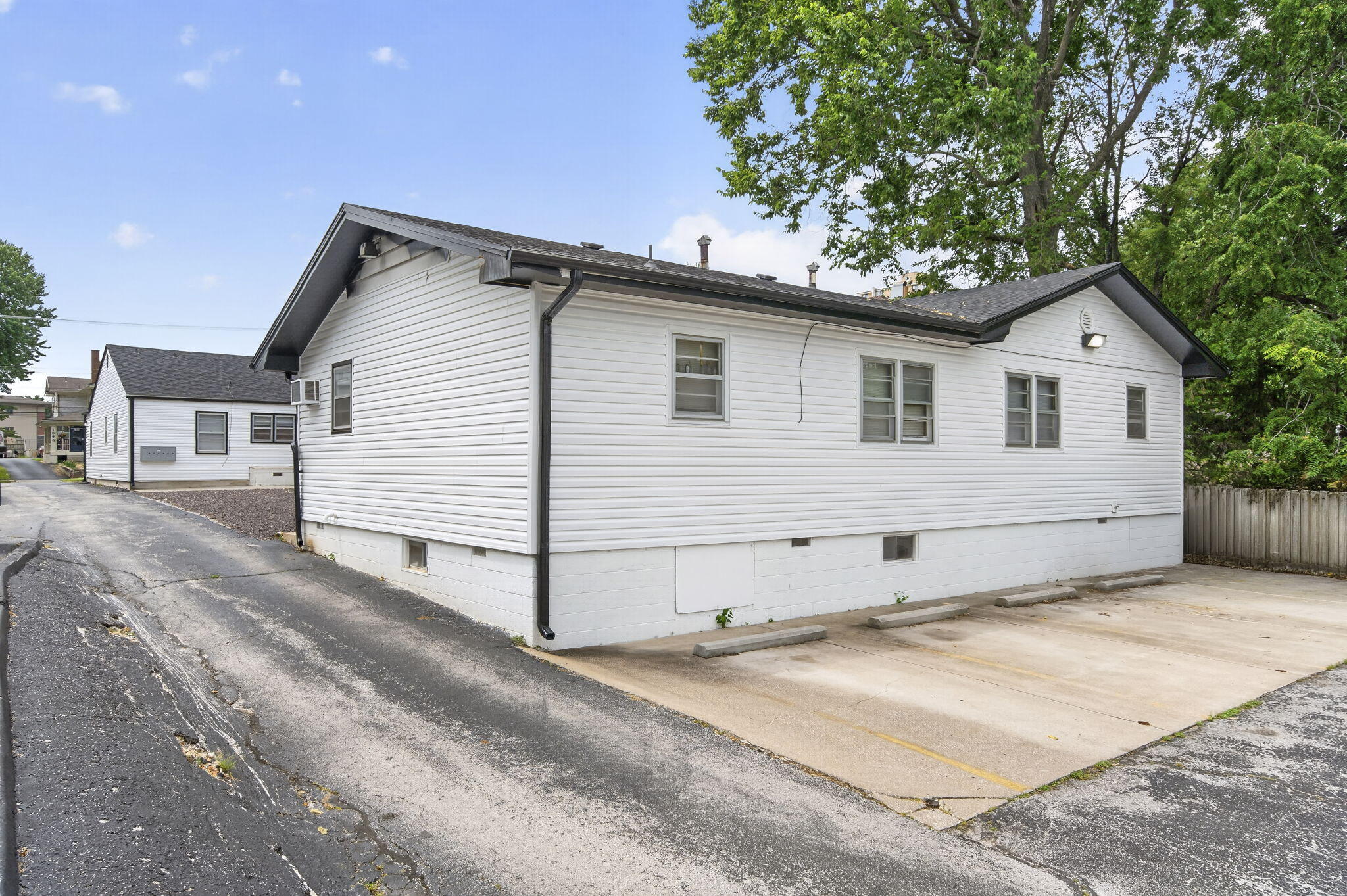 Photo 23 - Residential Lease for sale – 1009 E Walnut Street  Springfield, MO