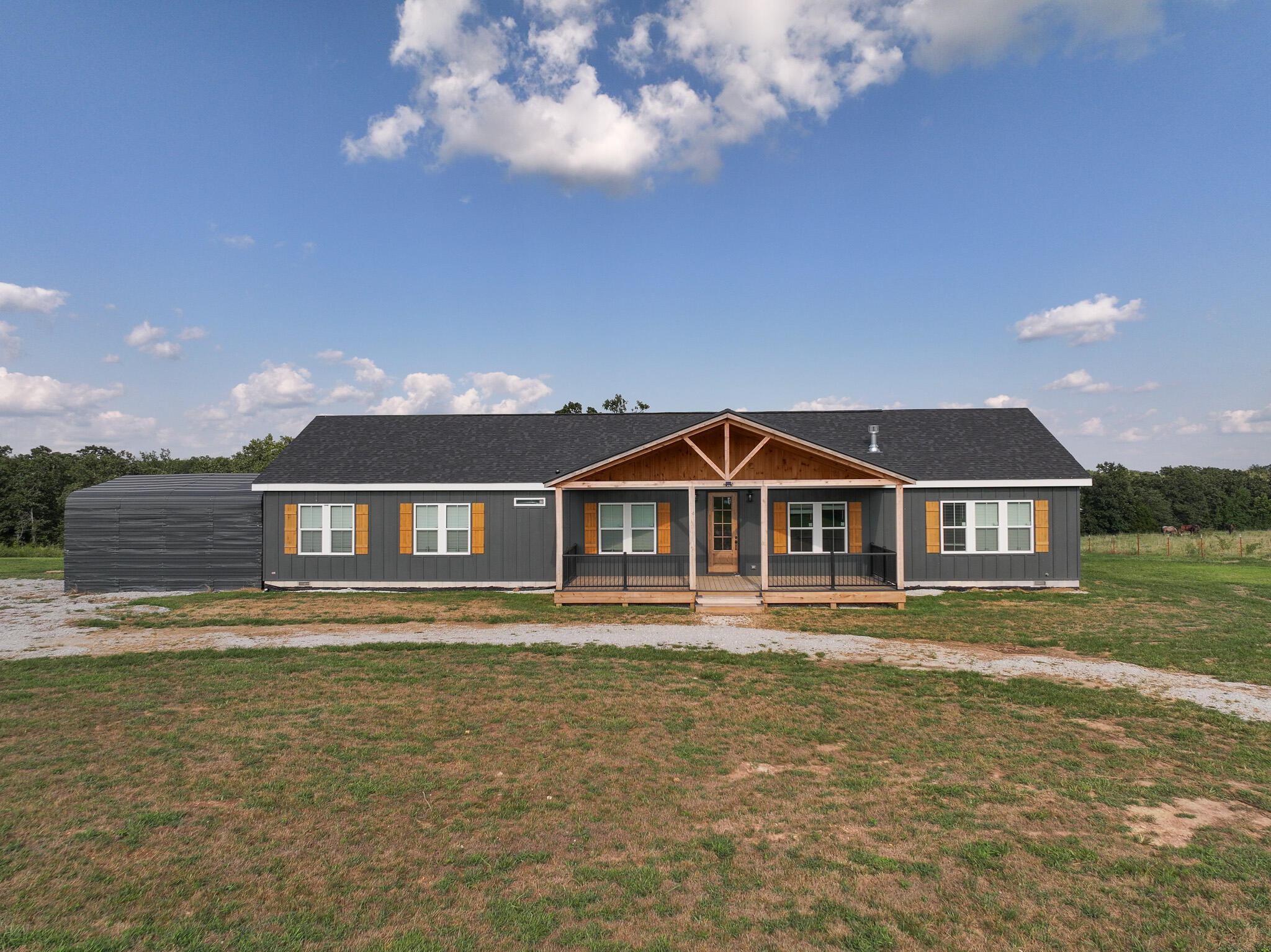 Photo 2 - Residential for sale – 9735 S 325 Road  El Dorado Springs, MO