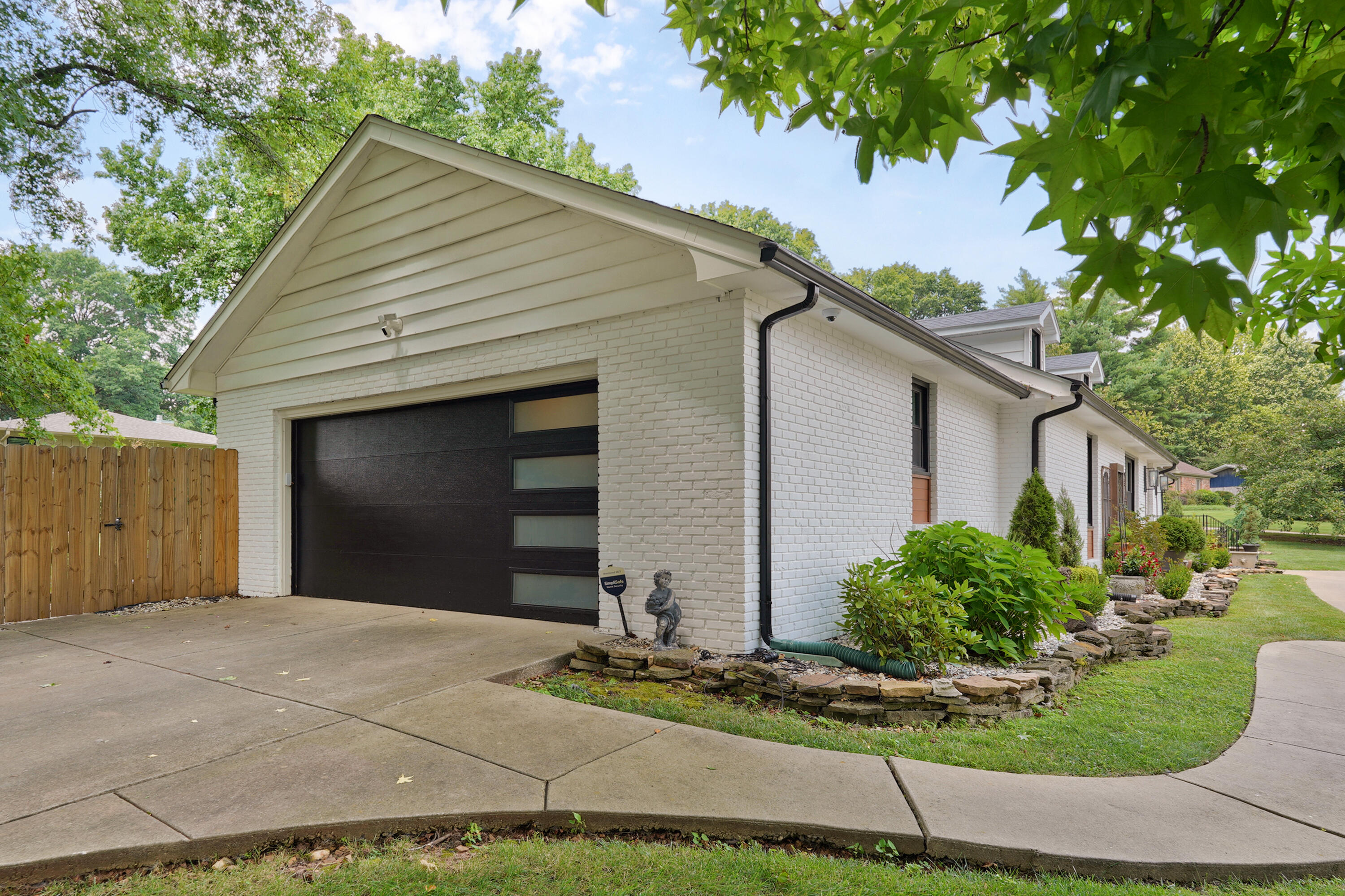 Photo 10 - Residential for sale – 2599 S Skyline Drive  Springfield, MO
