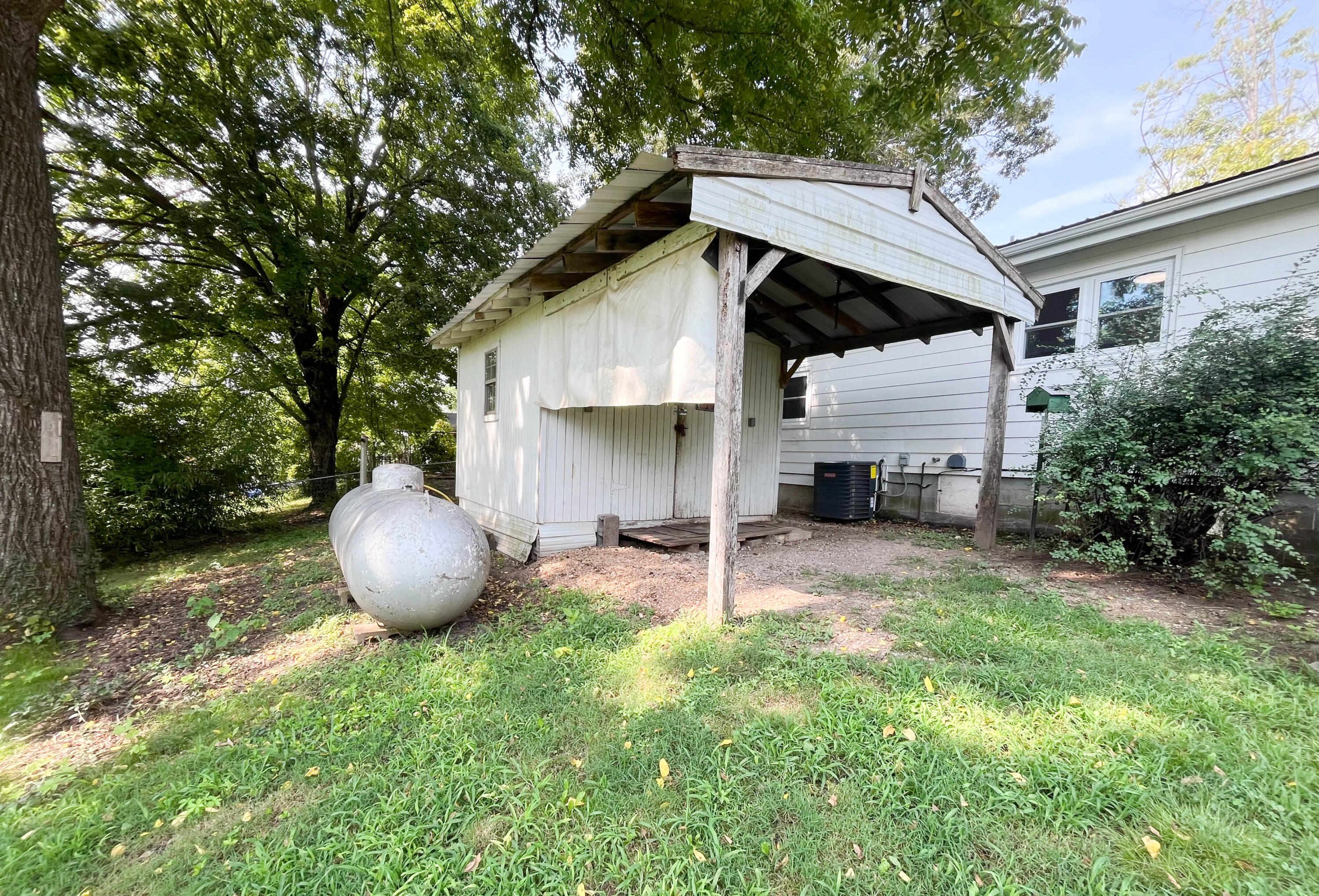 Photo 42 - Residential for sale – 420  Brewer Street  Thayer, MO